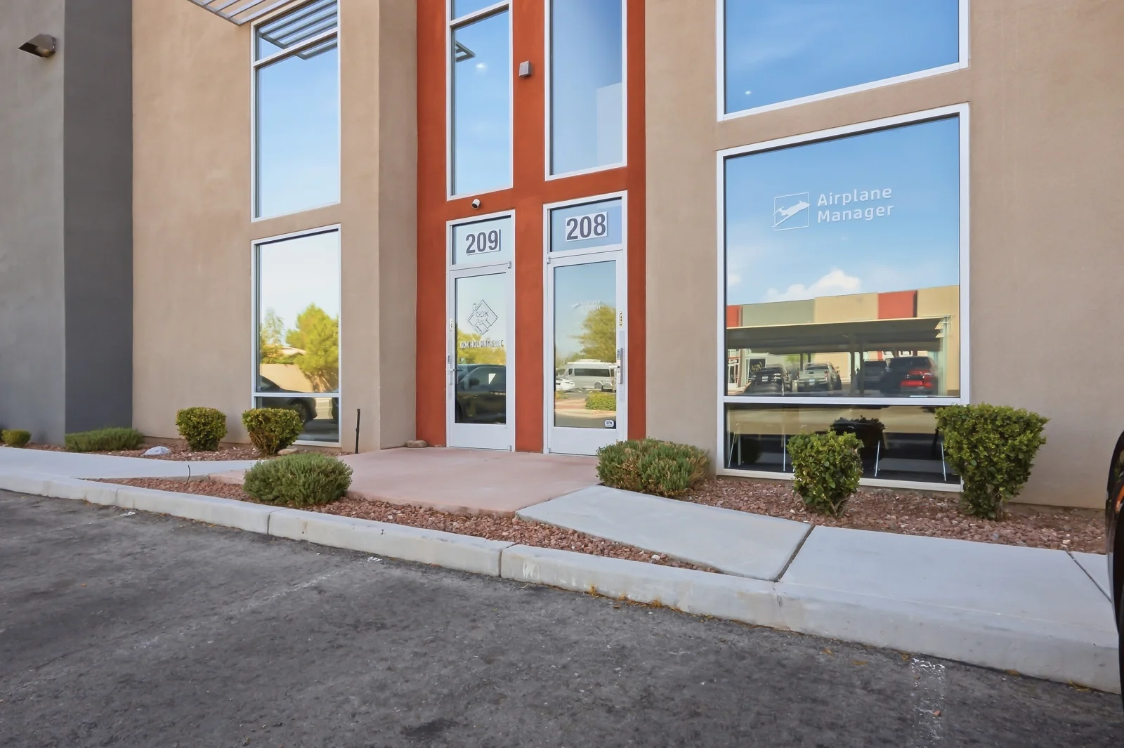 Office in Las Vegas, NV — Sale in Las Vegas, NV, photo 3 of 8