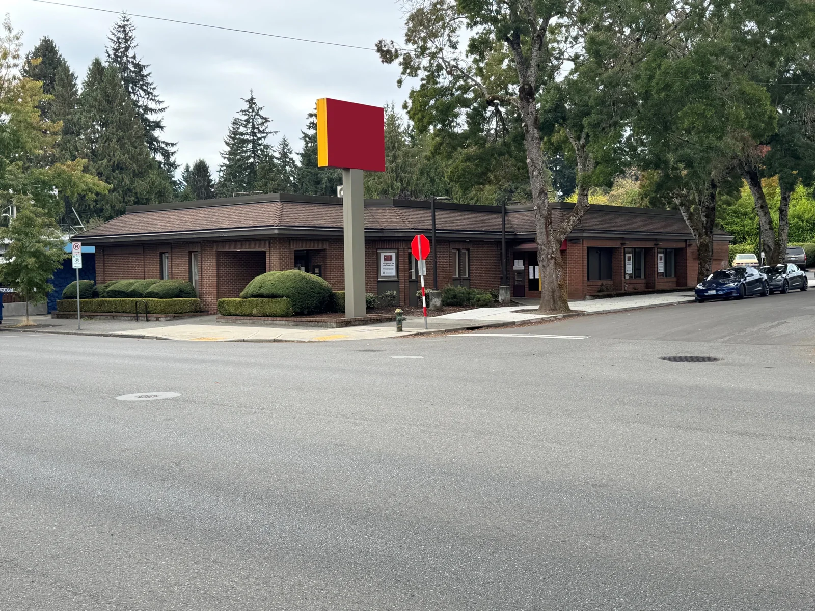 Former Bank Building — Sale in Seattle, WA, photo 2 of 2