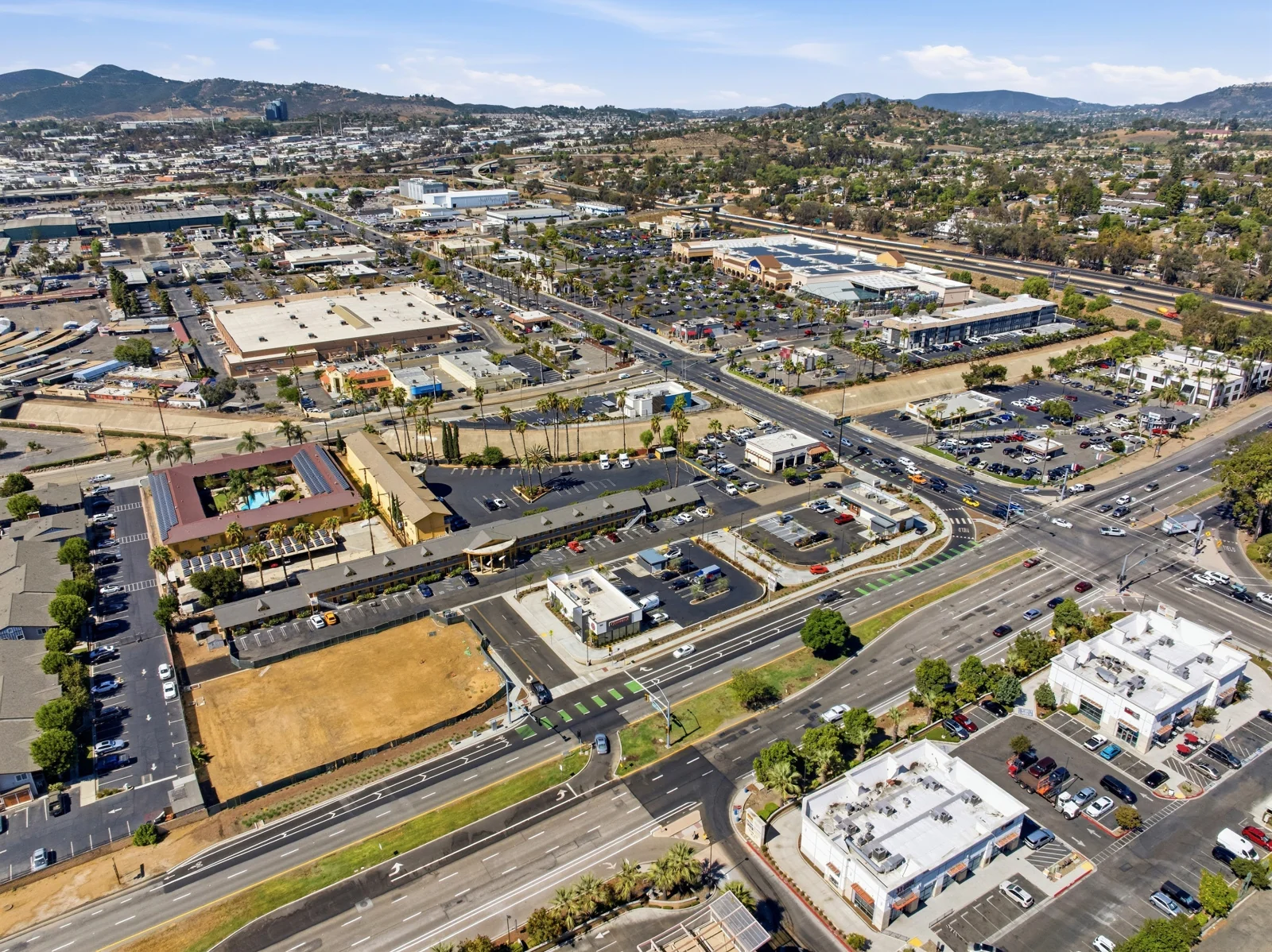 Retail in Escondido, CA — Sale in Escondido, CA, photo 1 of 5