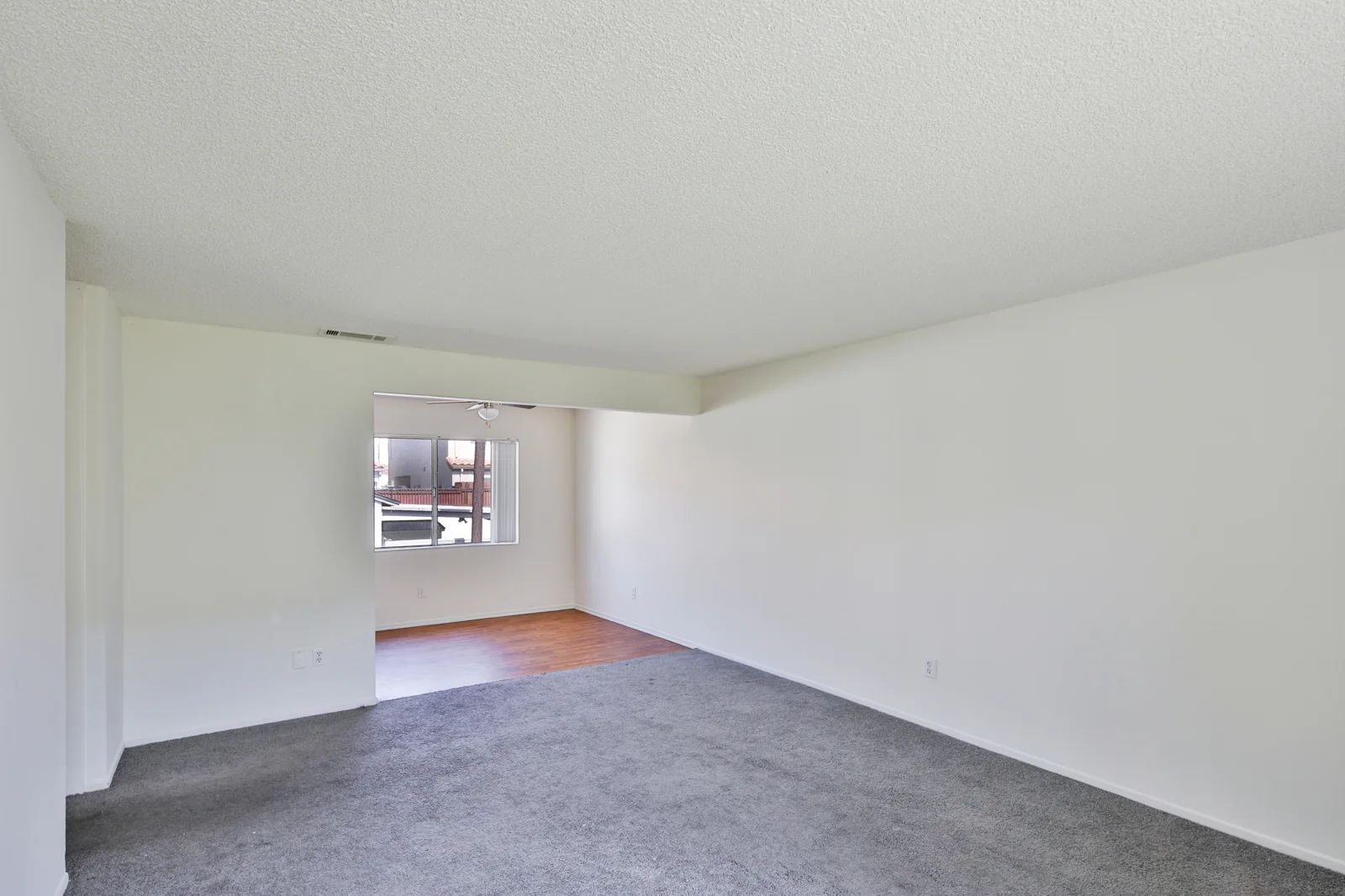 Multifamily in Duarte, CA — Sale in Duarte, CA, photo 3 of 8