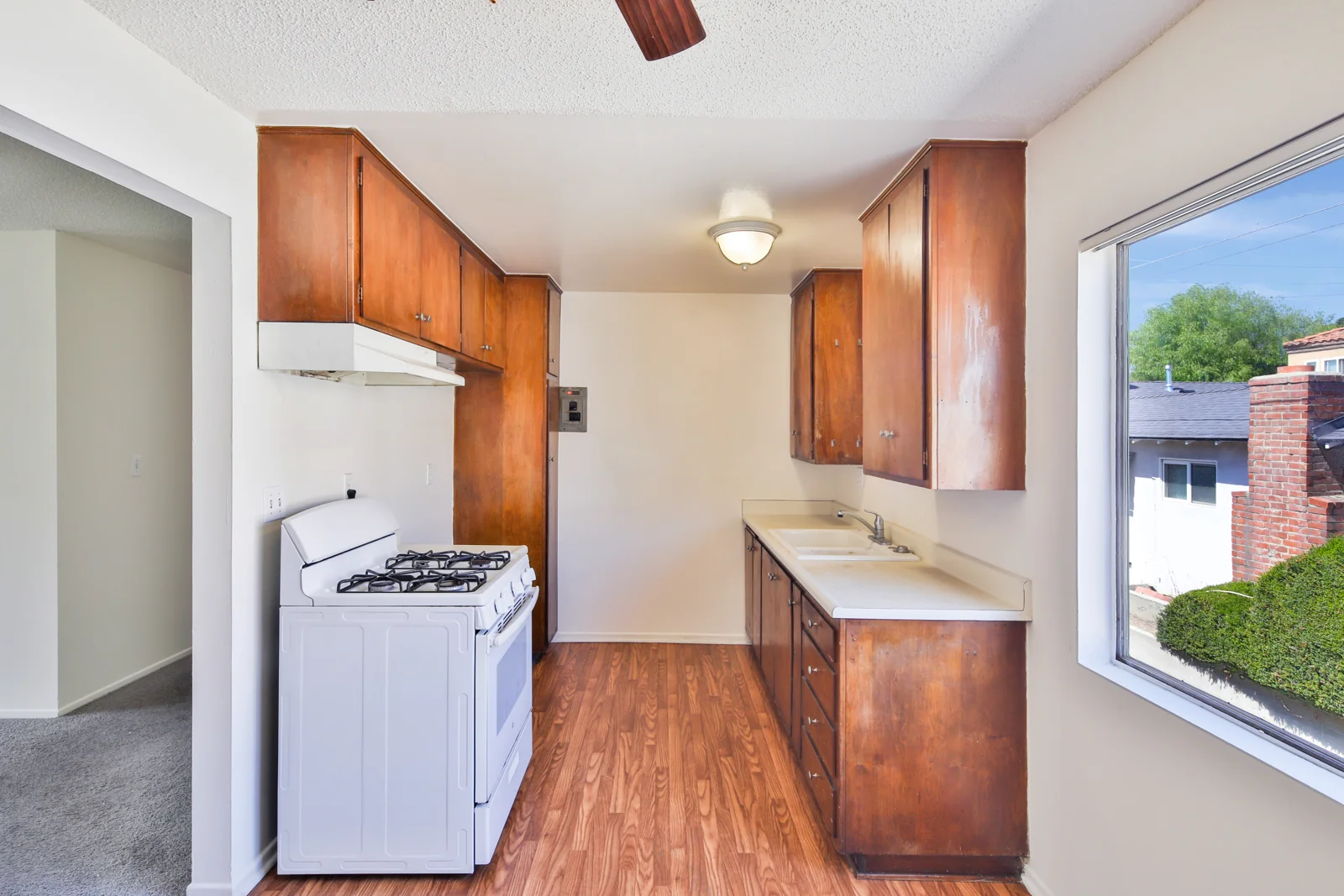 Multifamily in Duarte, CA — Sale in Duarte, CA, photo 7 of 8