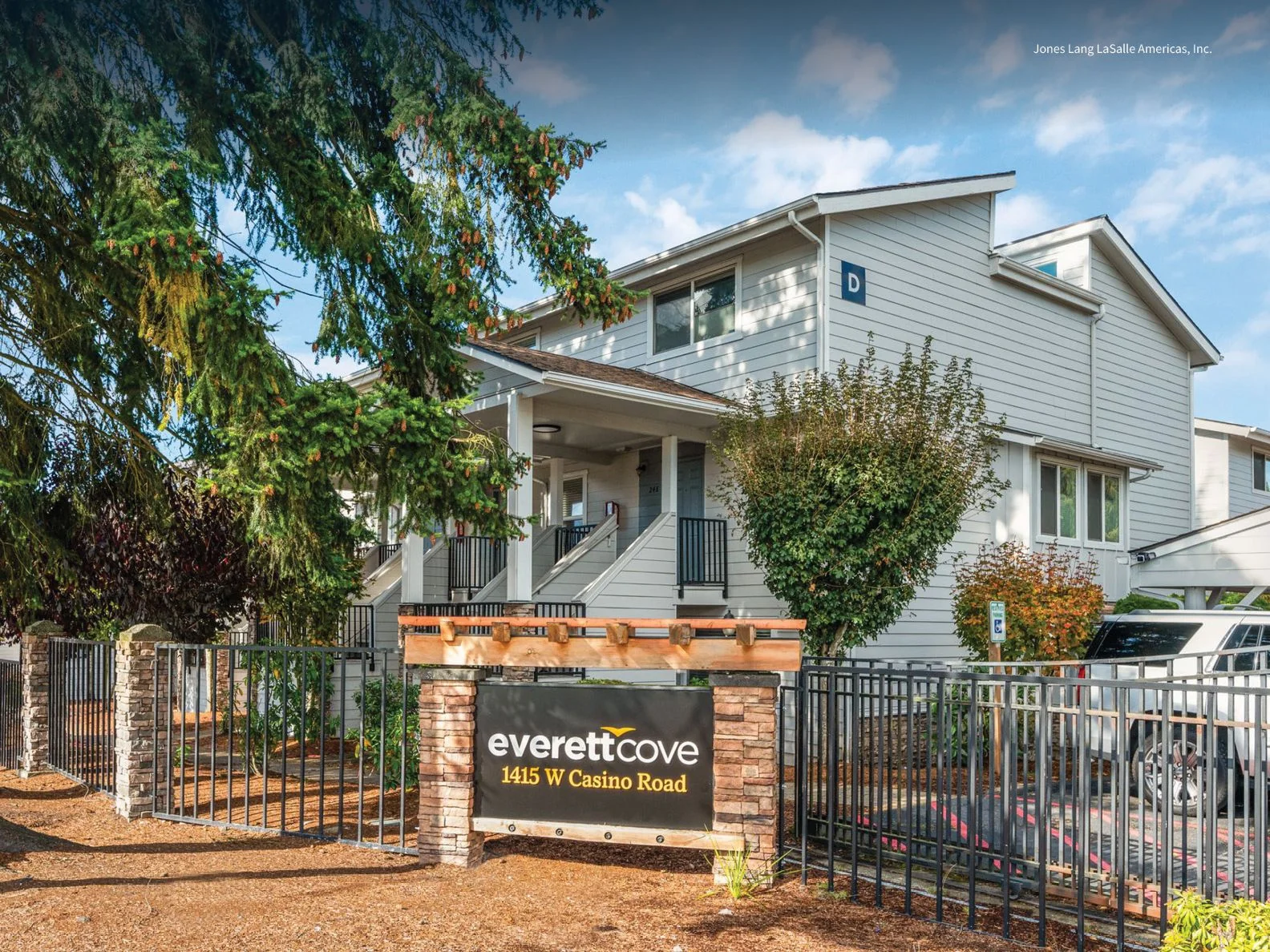 Everett Cove — Sale in Everett, WA, photo 2 of 8