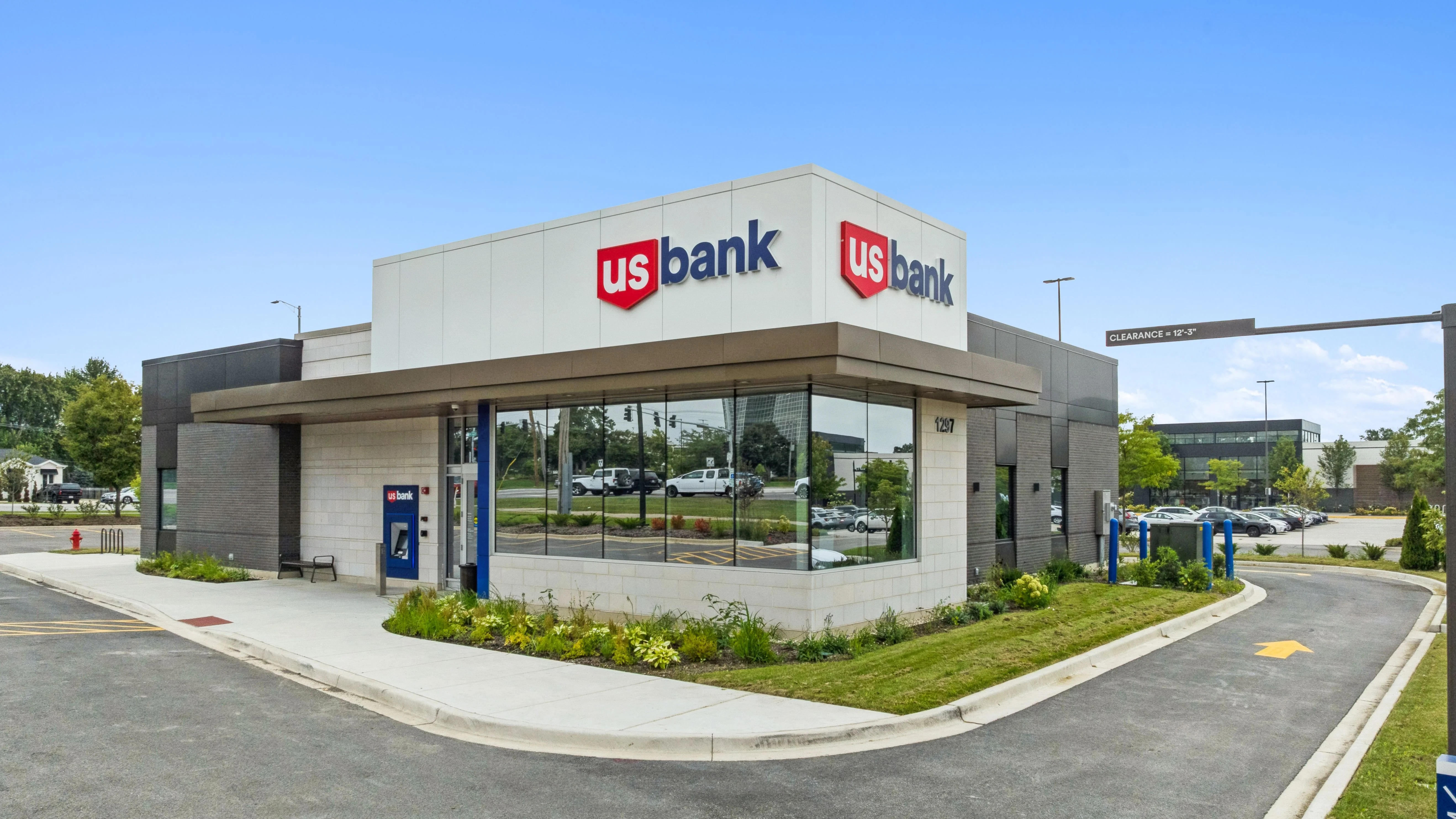 US Bank - Hubbard Street Group - Schaumburg, Illinois — Sale in Schaumburg, IL, photo 1 of 8