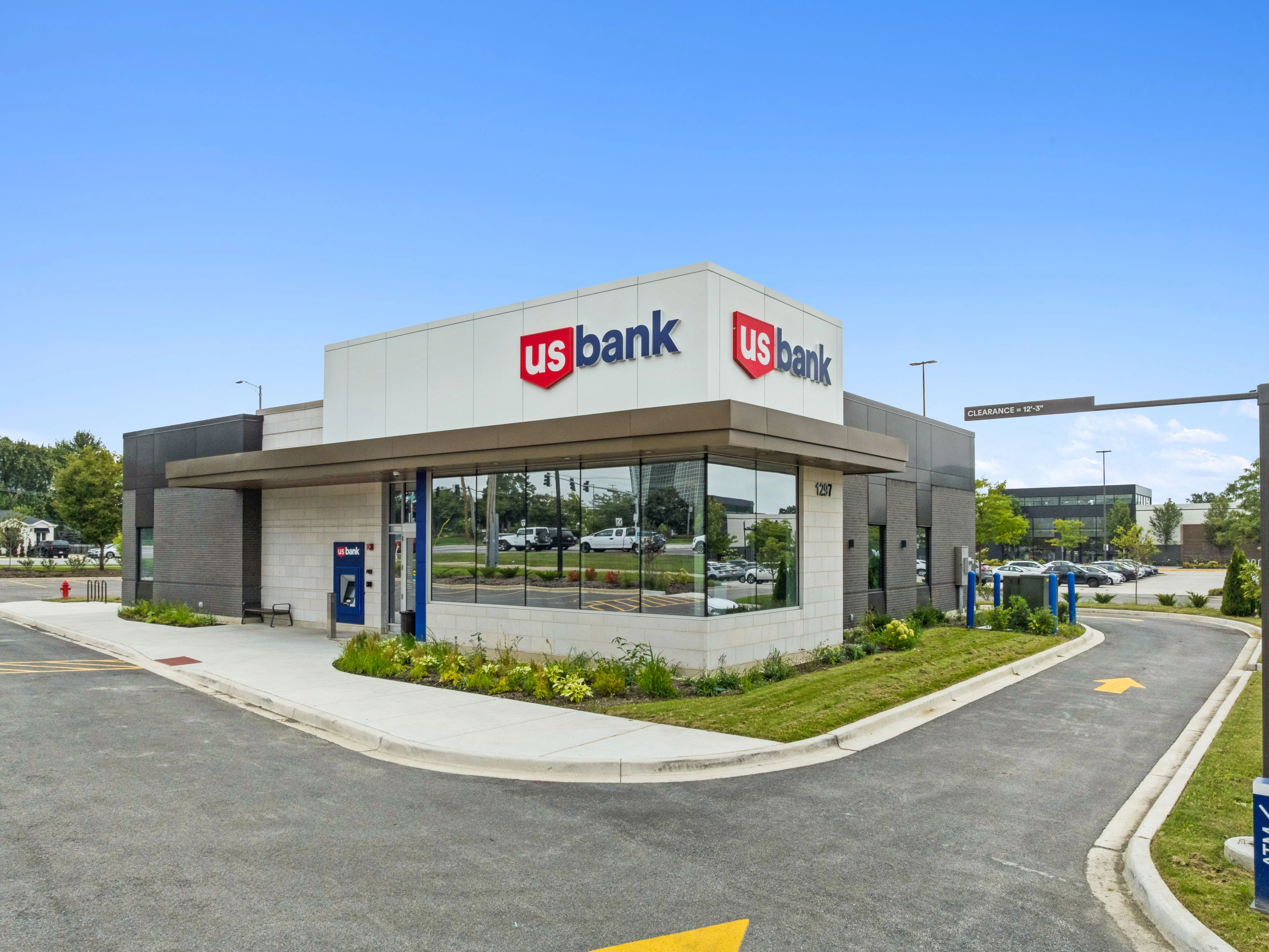 US Bank - Hubbard Street Group - Schaumburg, Illinois — Sale in Schaumburg, IL, photo 2 of 8