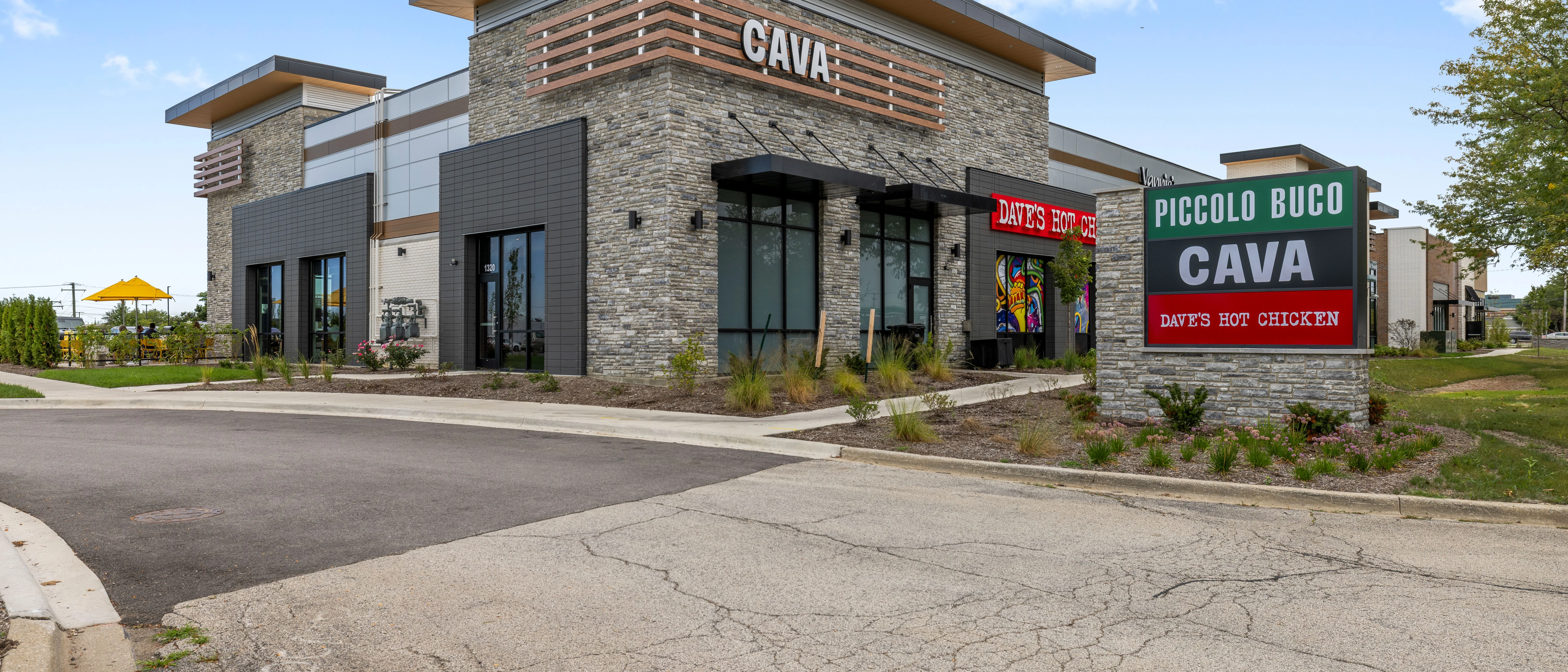 Crossroads of Schaumburg — Sale in Schaumburg, IL, photo 4 of 8
