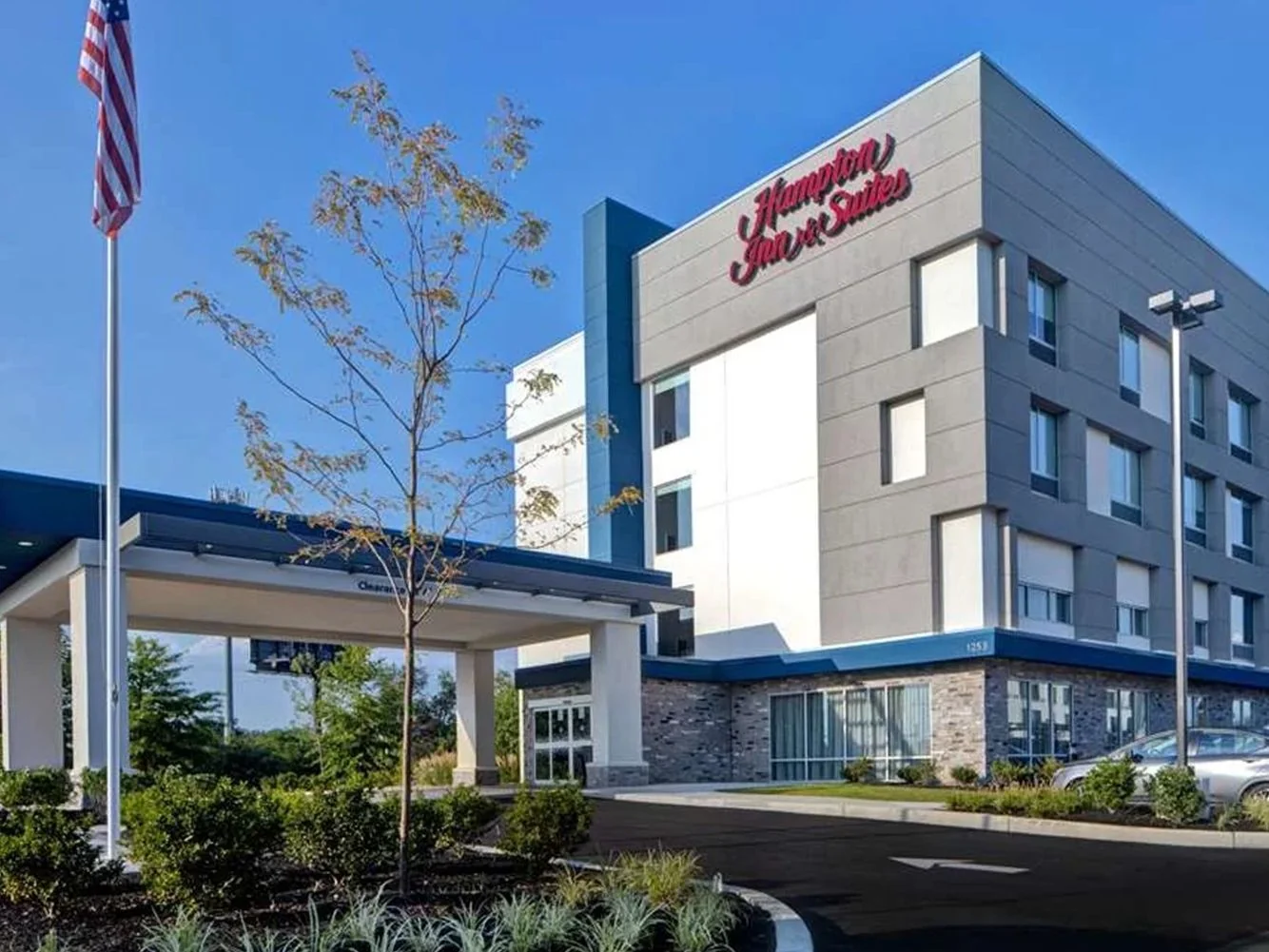 Hampton Inn and Suites Deptford — Sale in Deptford, NJ, photo 2 of 8