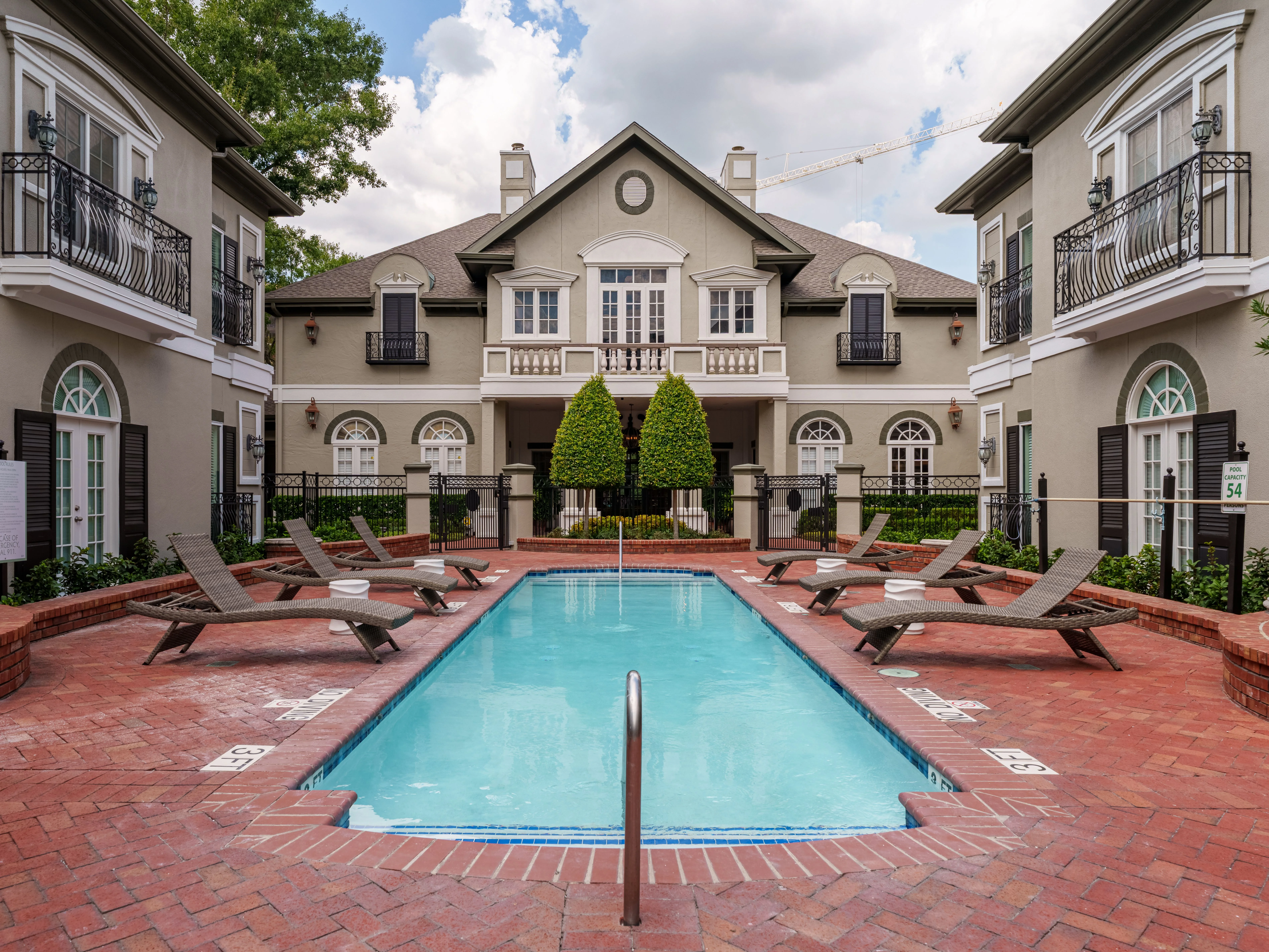 Park at River Oaks — Sale in Houston, TX, photo 2 of 8