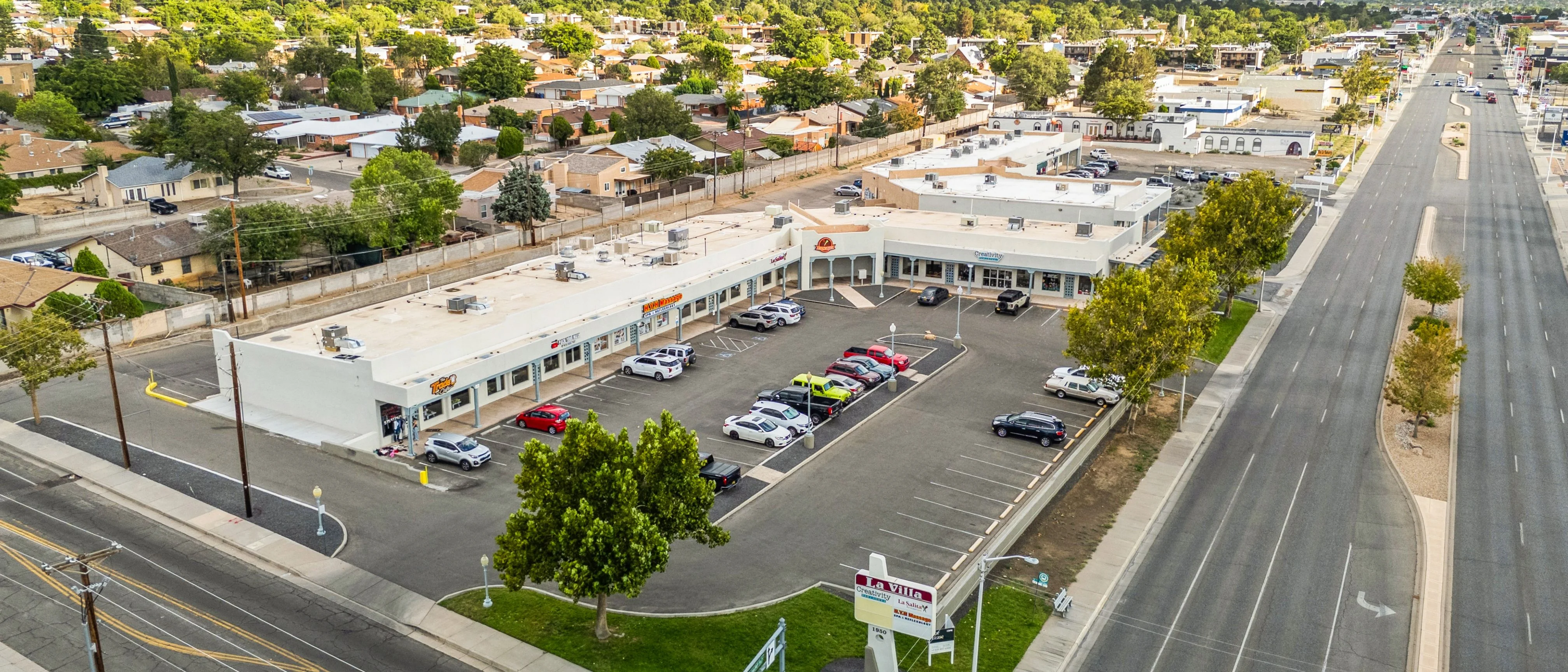La Villa Shopping Center — Sale in Albuquerque, NM, photo 3 of 8