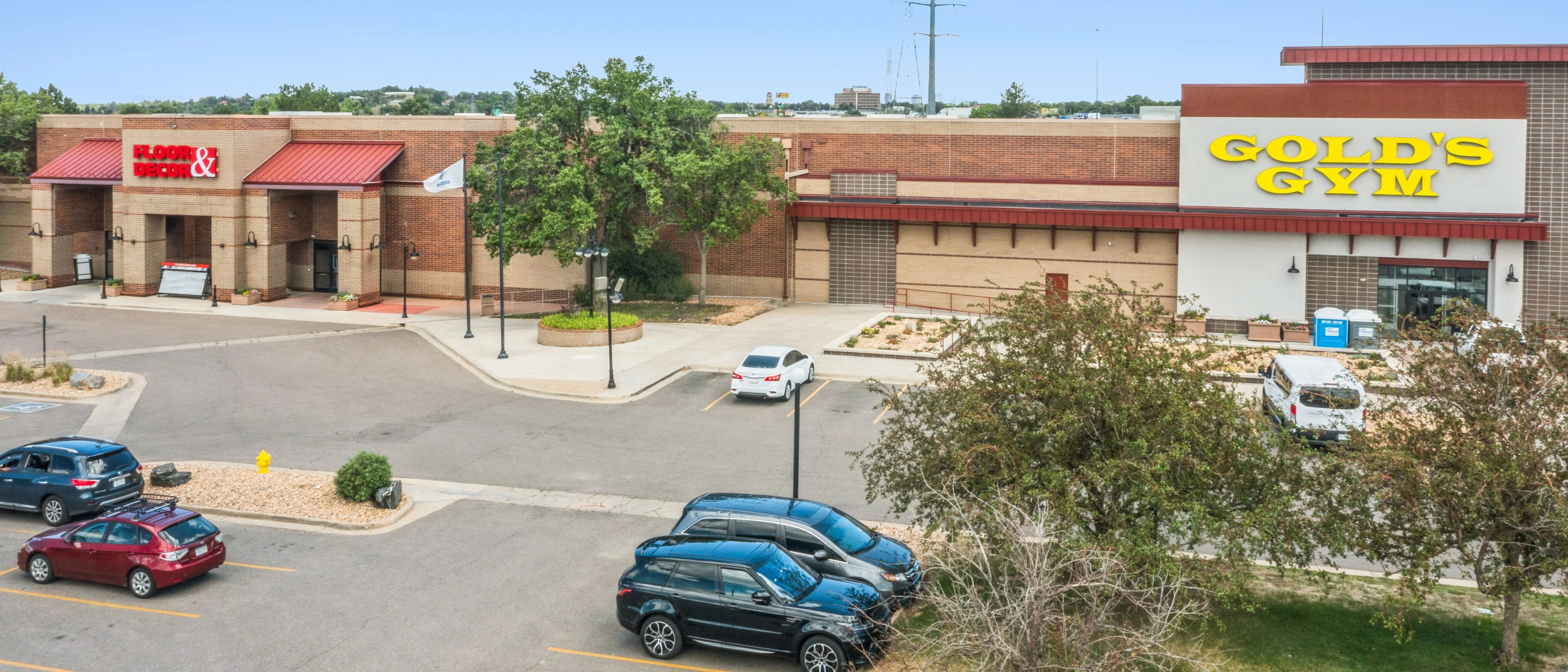 Arvada Marketplace East — Sale in Arvada, CO, photo 4 of 8