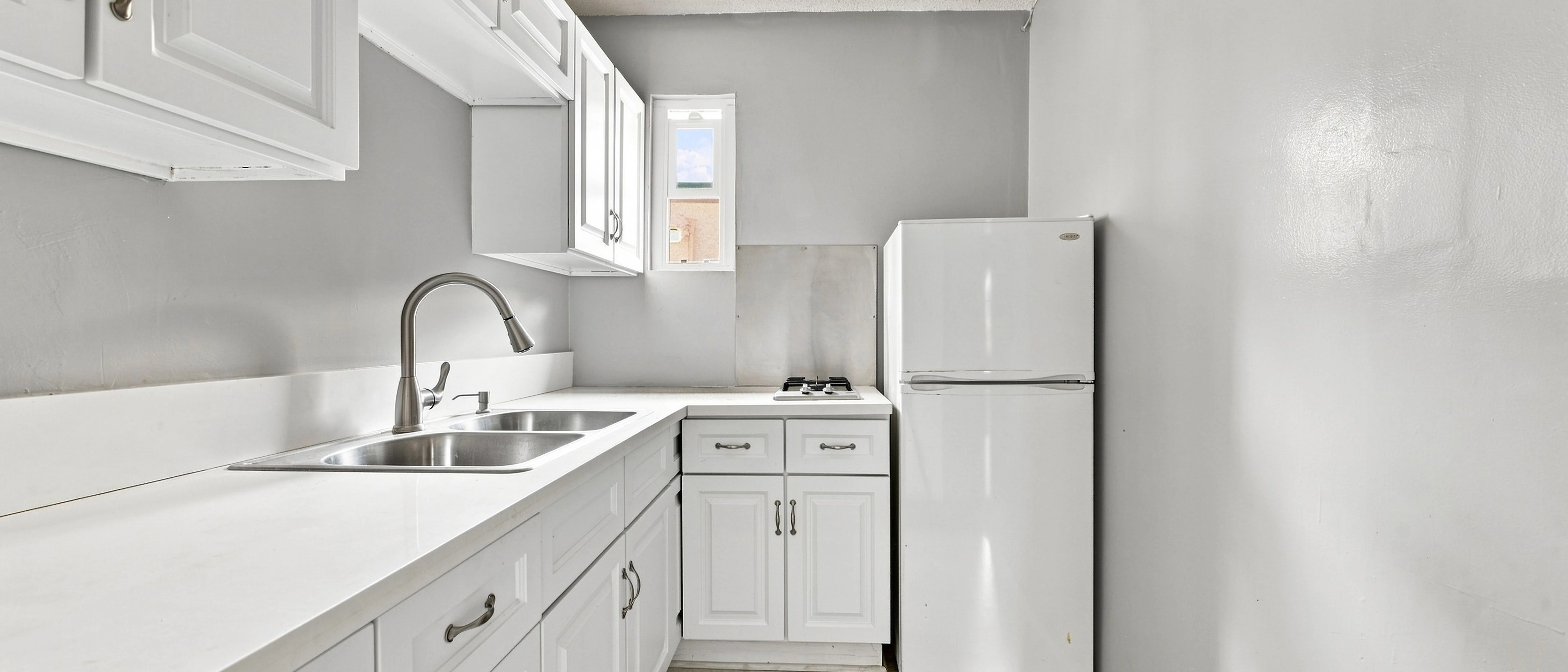 11841 Avon Way — Sale in Los Angeles, CA, photo 6 of 8
