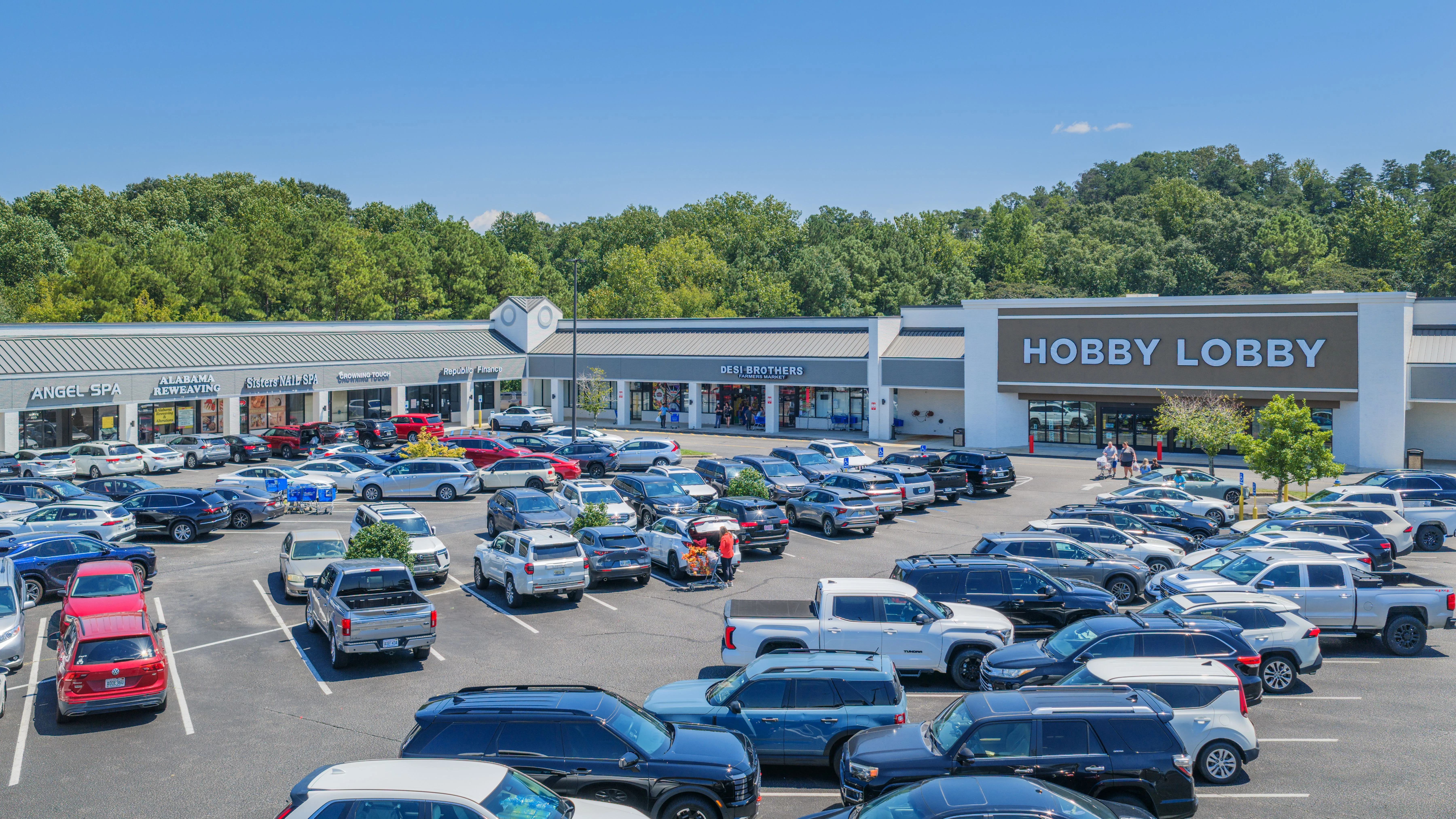 Plaza at Riverchase — Sale in Birmingham, AL, photo 1 of 8