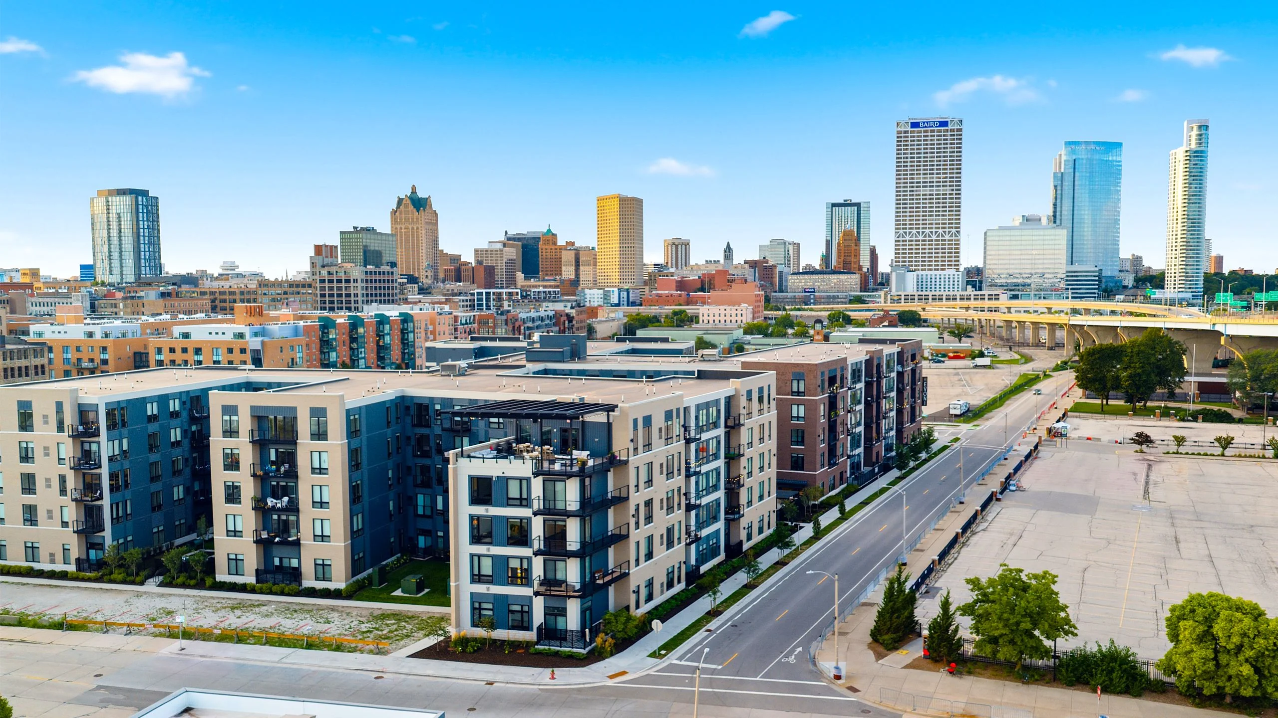 Evoni Apartments — Sale in Milwaukee, WI, photo 1 of 8