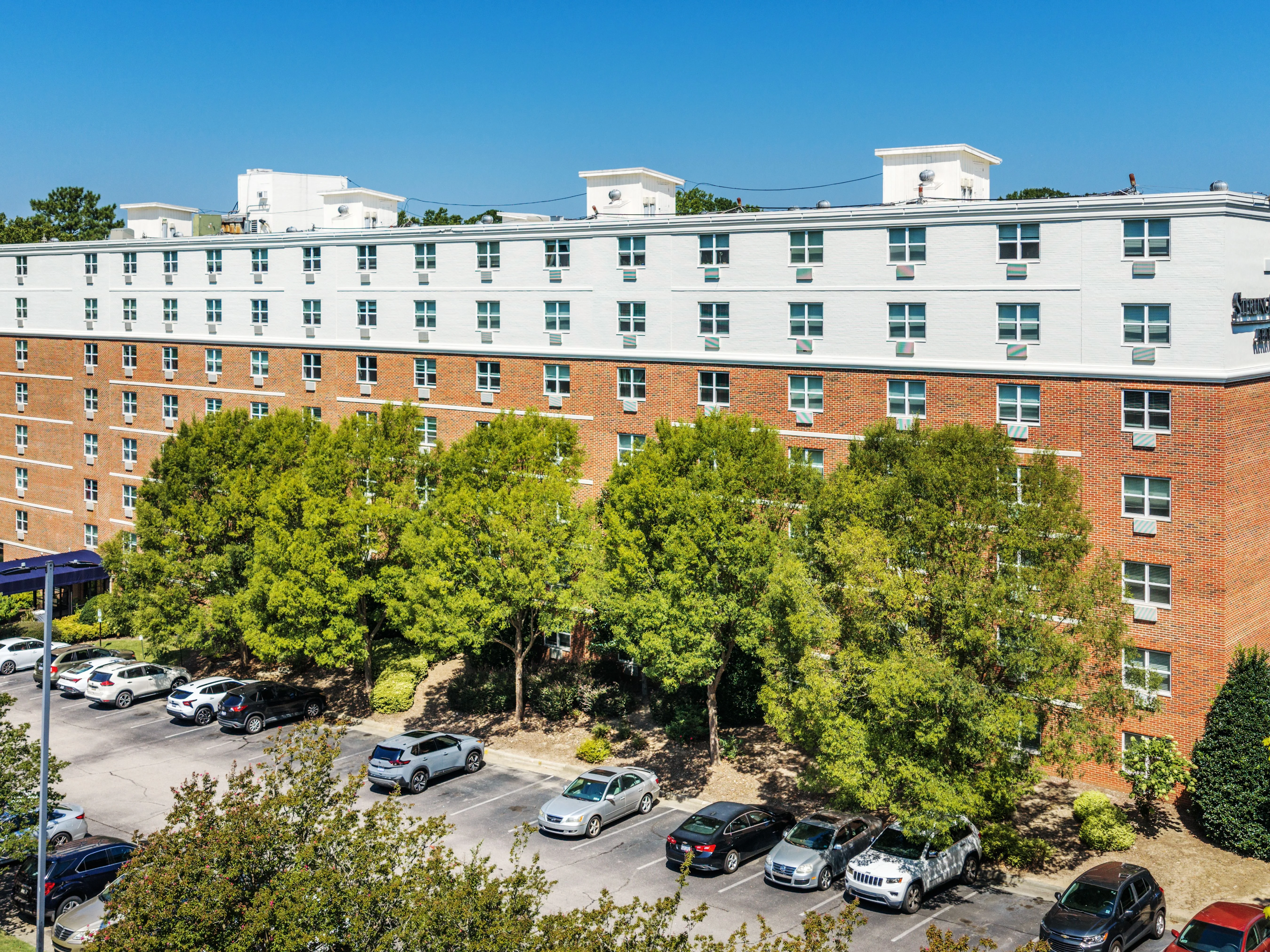 Sterling Glenwood — Sale in Raleigh, NC, photo 2 of 8