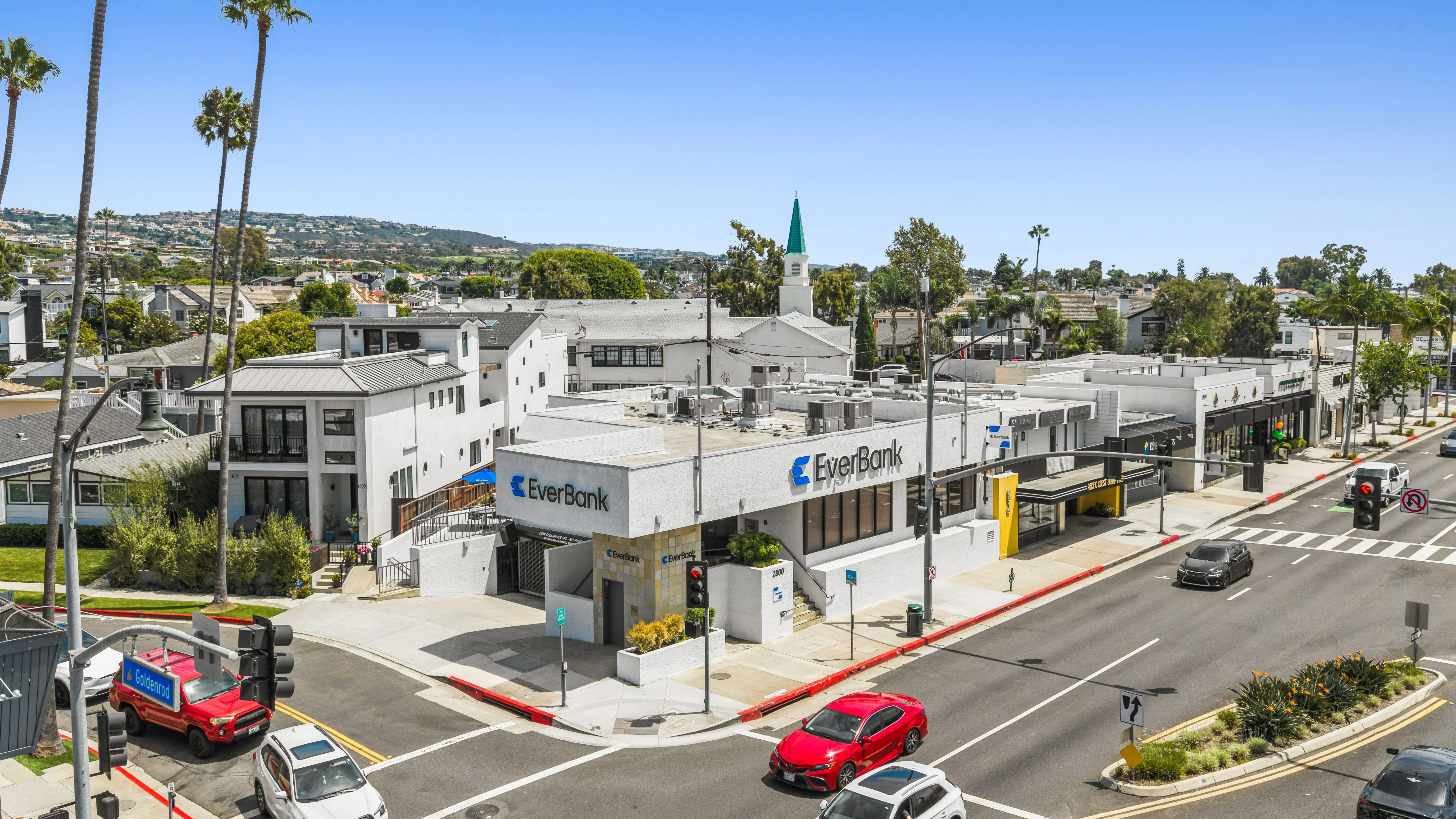 Everbank - Corona del Mar, CA — Sale in Newport Beach, CA, photo 1 of 8