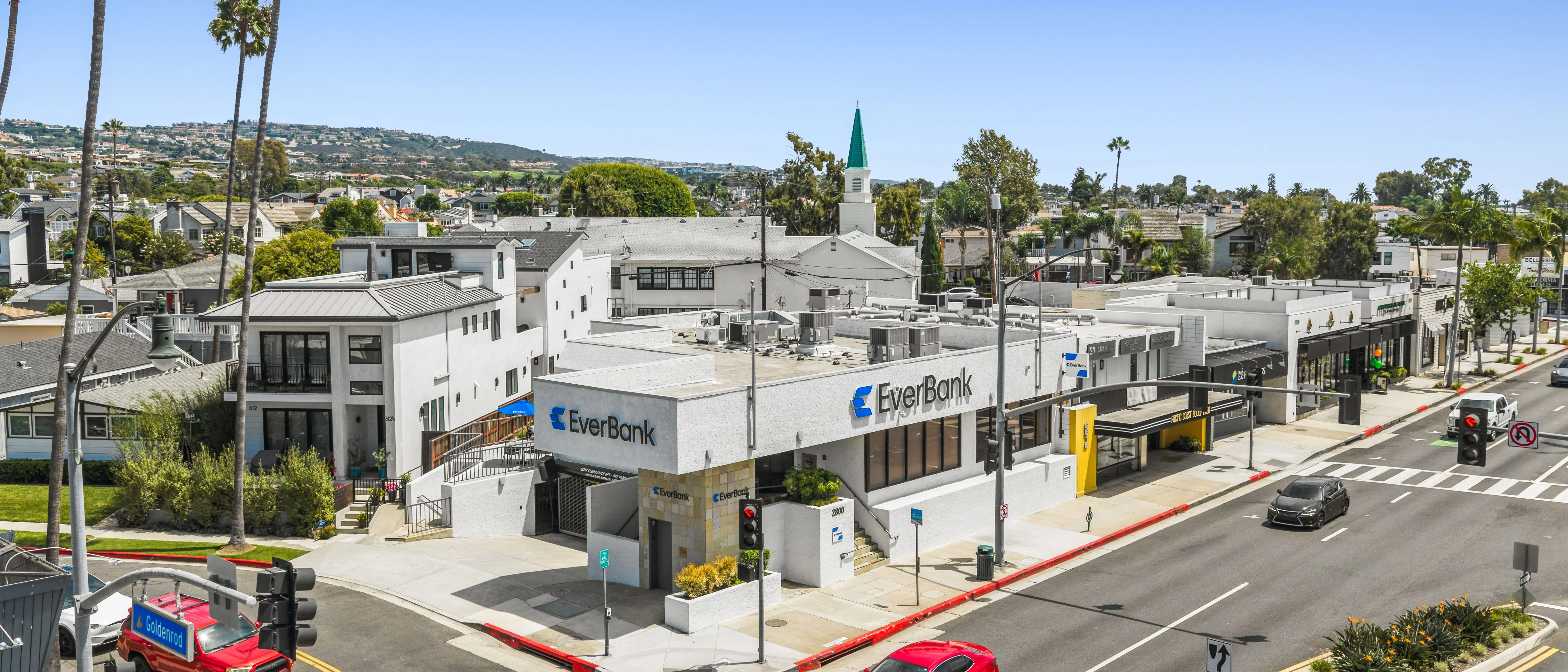 Everbank - Corona del Mar, CA — Sale in Newport Beach, CA, photo 3 of 8