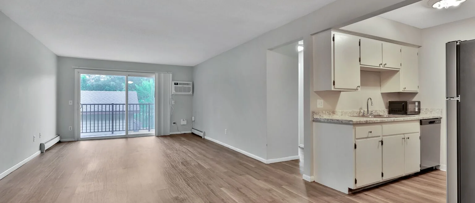 Boulder Court — Sale in Eagan, MN, photo 4 of 8