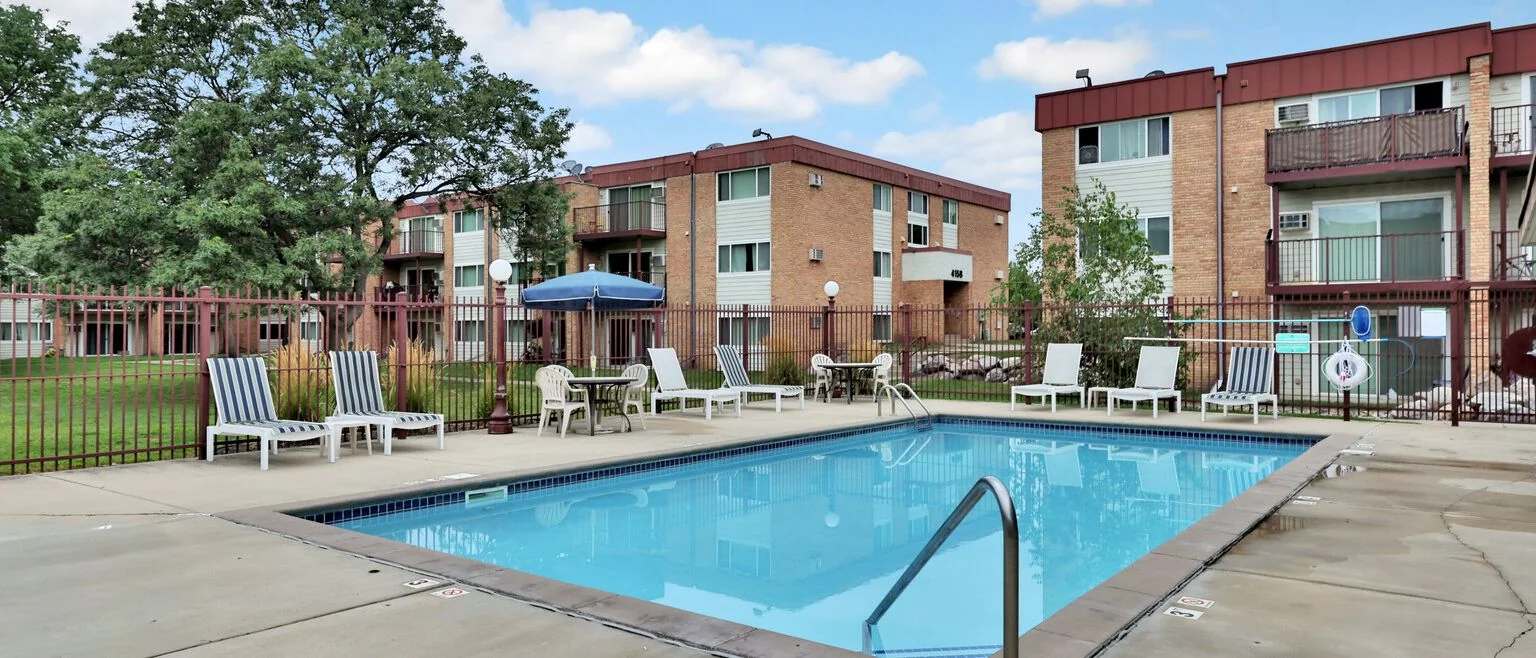 Boulder Court — Sale in Eagan, MN, photo 5 of 8