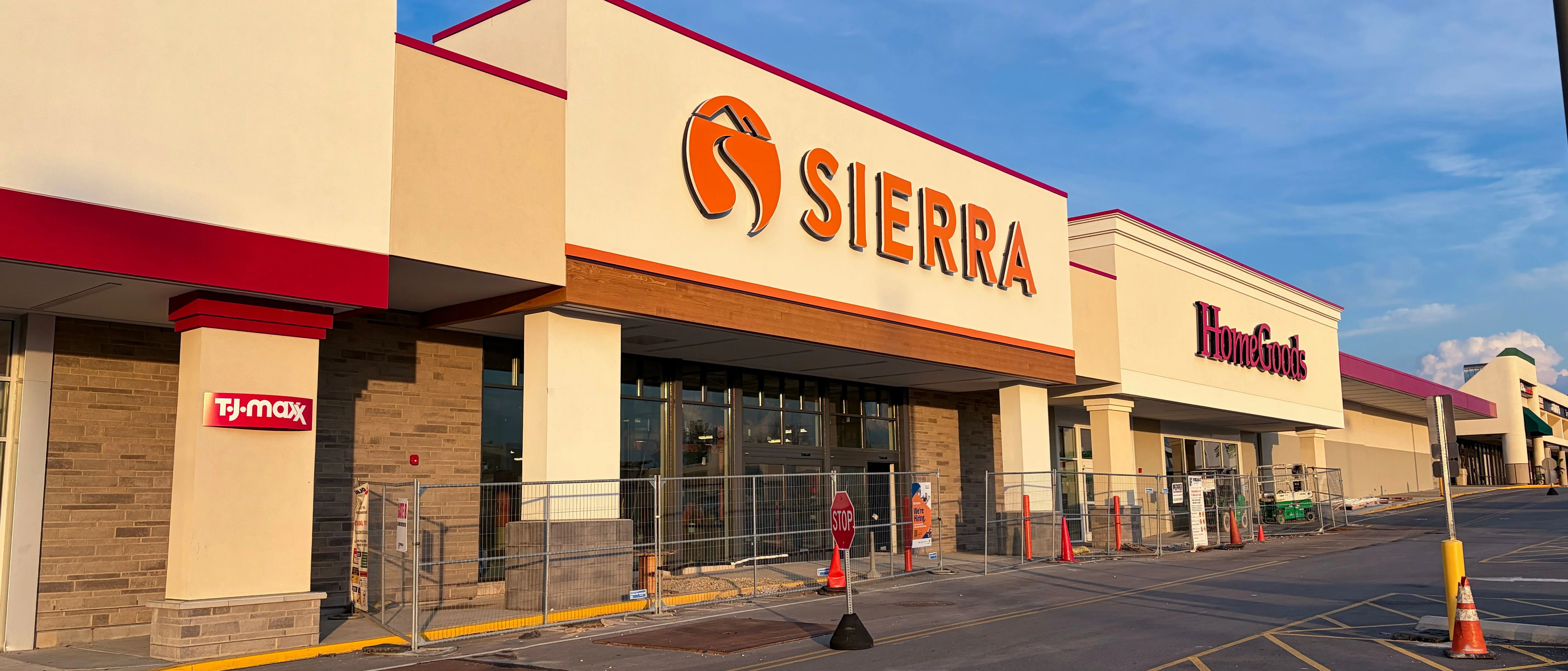 Great Southern & Southern Plaza — Sale in Bridgeville, PA, photo 4 of 8