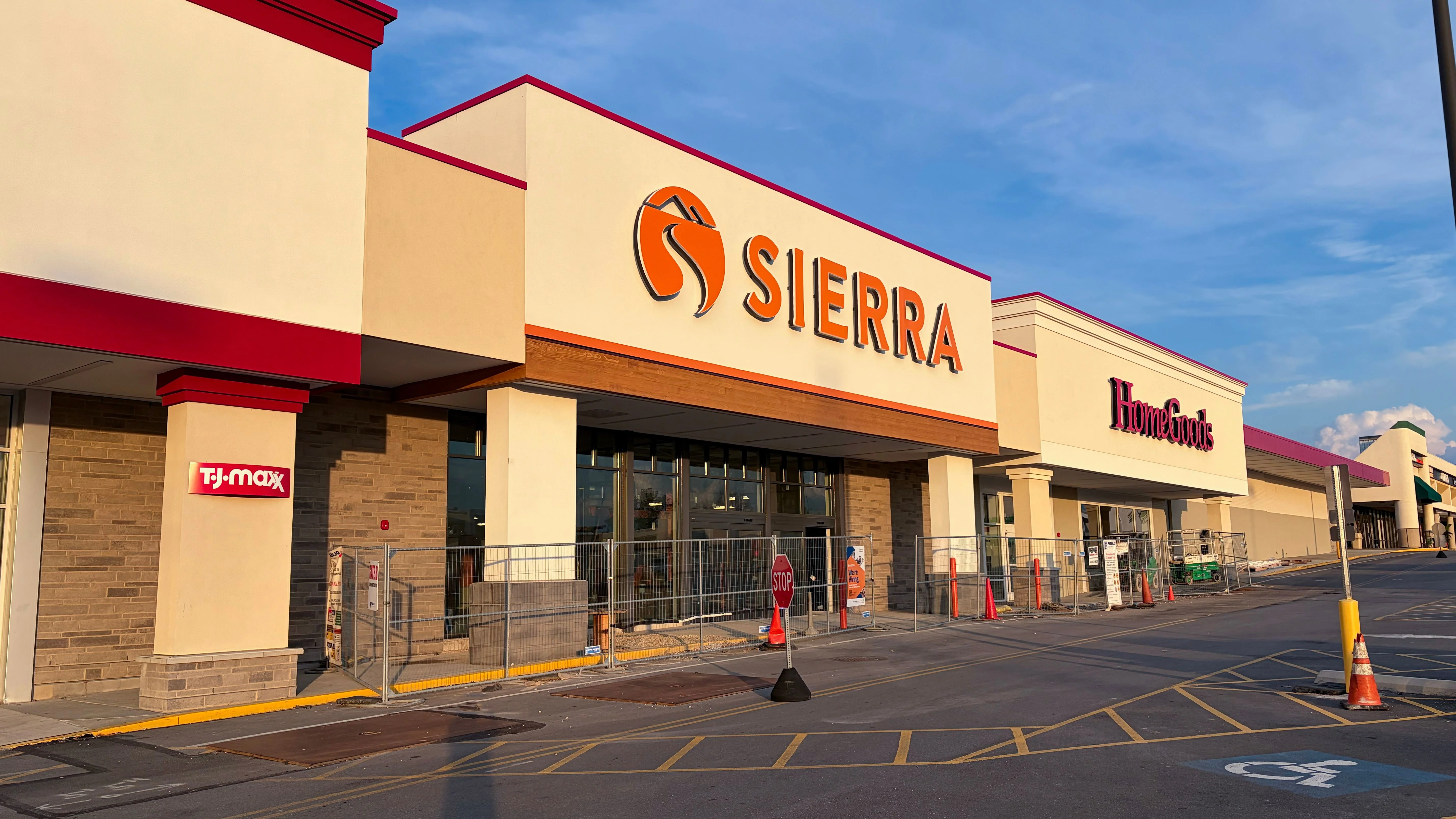 Great Southern & Southern Plaza — Sale in Bridgeville, PA, photo 8 of 8