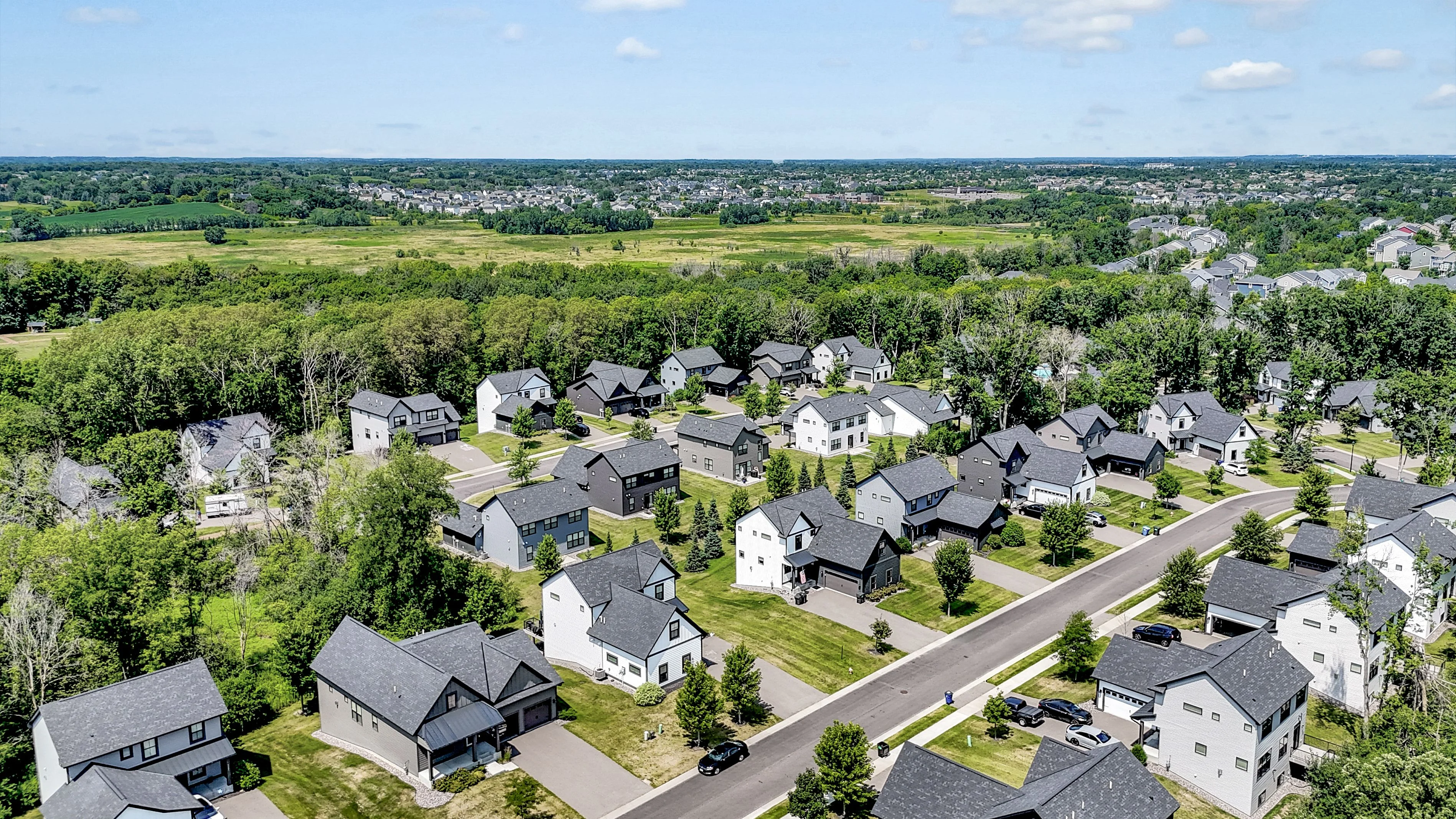 Beacon Ridge — Sale in Plymouth, MN, photo 1 of 8