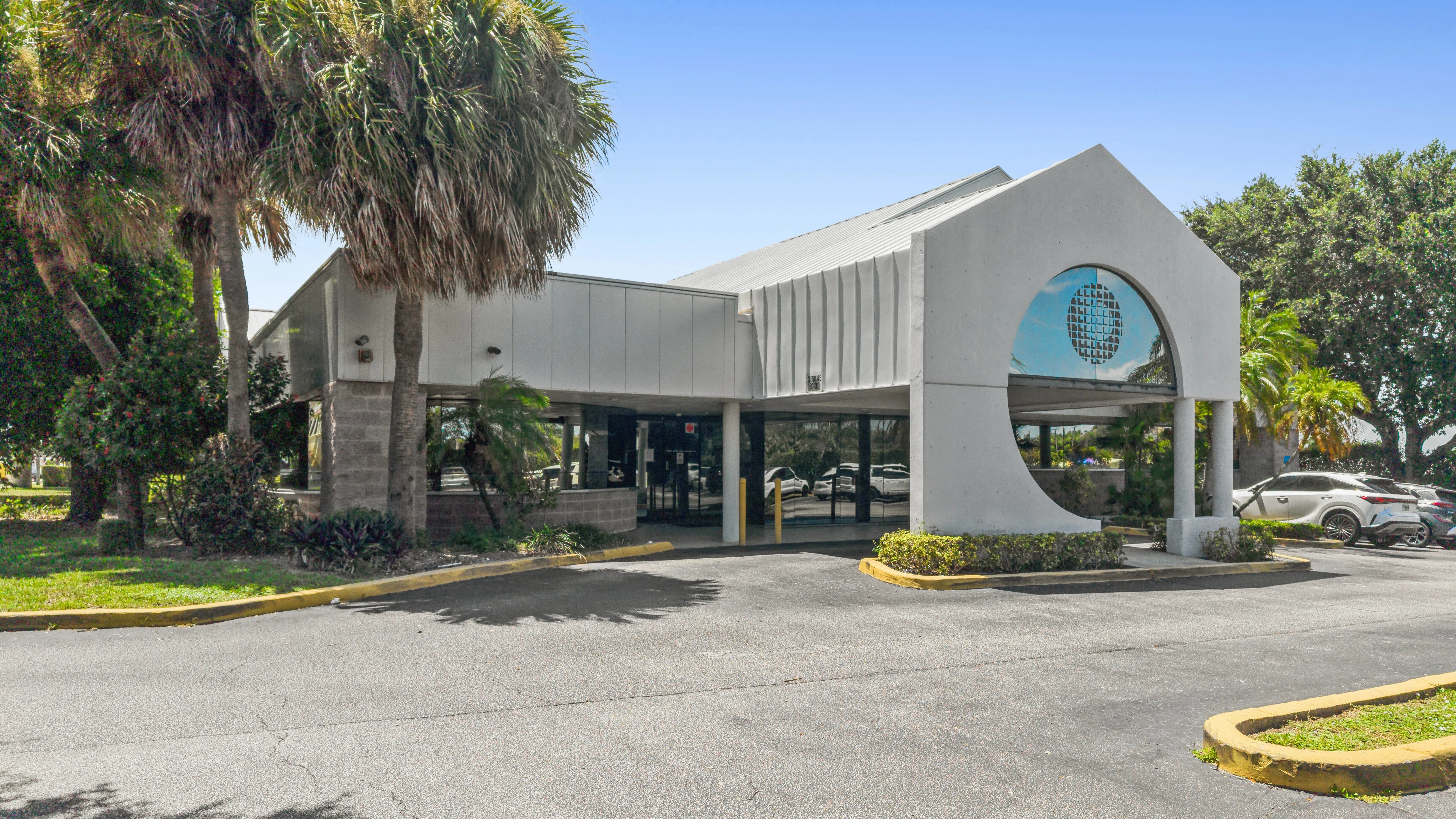 Eyesouth Partners - Boynton Beach, FL — Sale in Boynton Beach, FL, photo 1 of 8