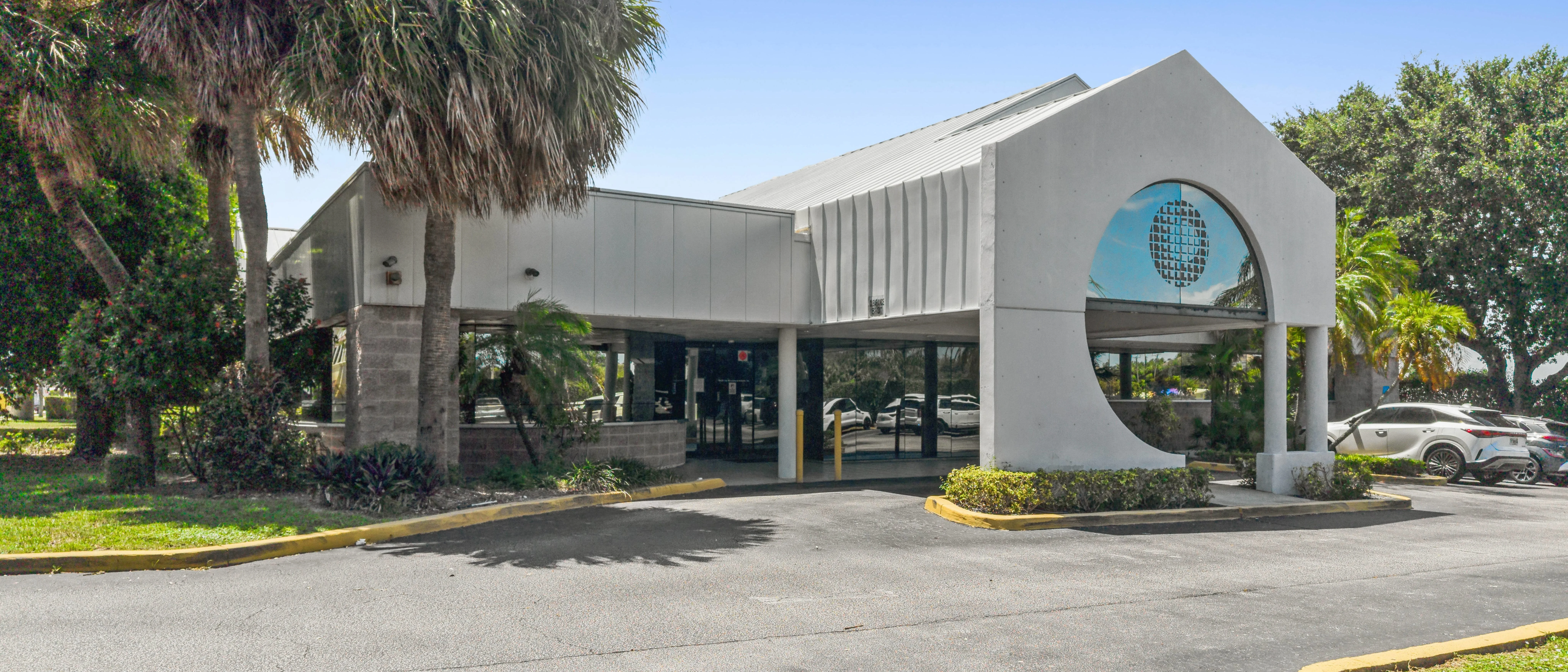 Eyesouth Partners - Boynton Beach, FL — Sale in Boynton Beach, FL, photo 3 of 8