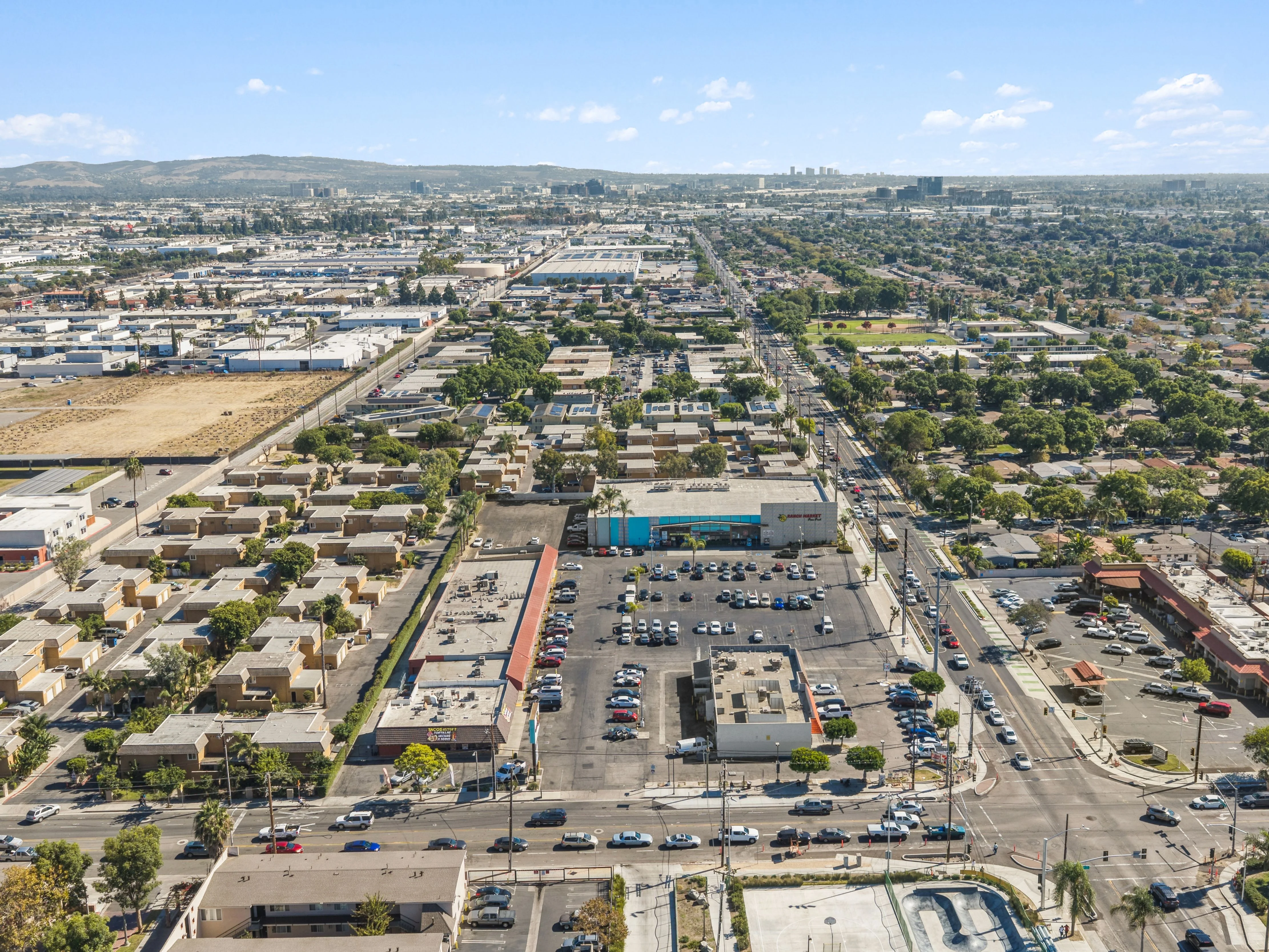 McFadden Shopping Center — Sale in Santa Ana, CA, photo 2 of 8