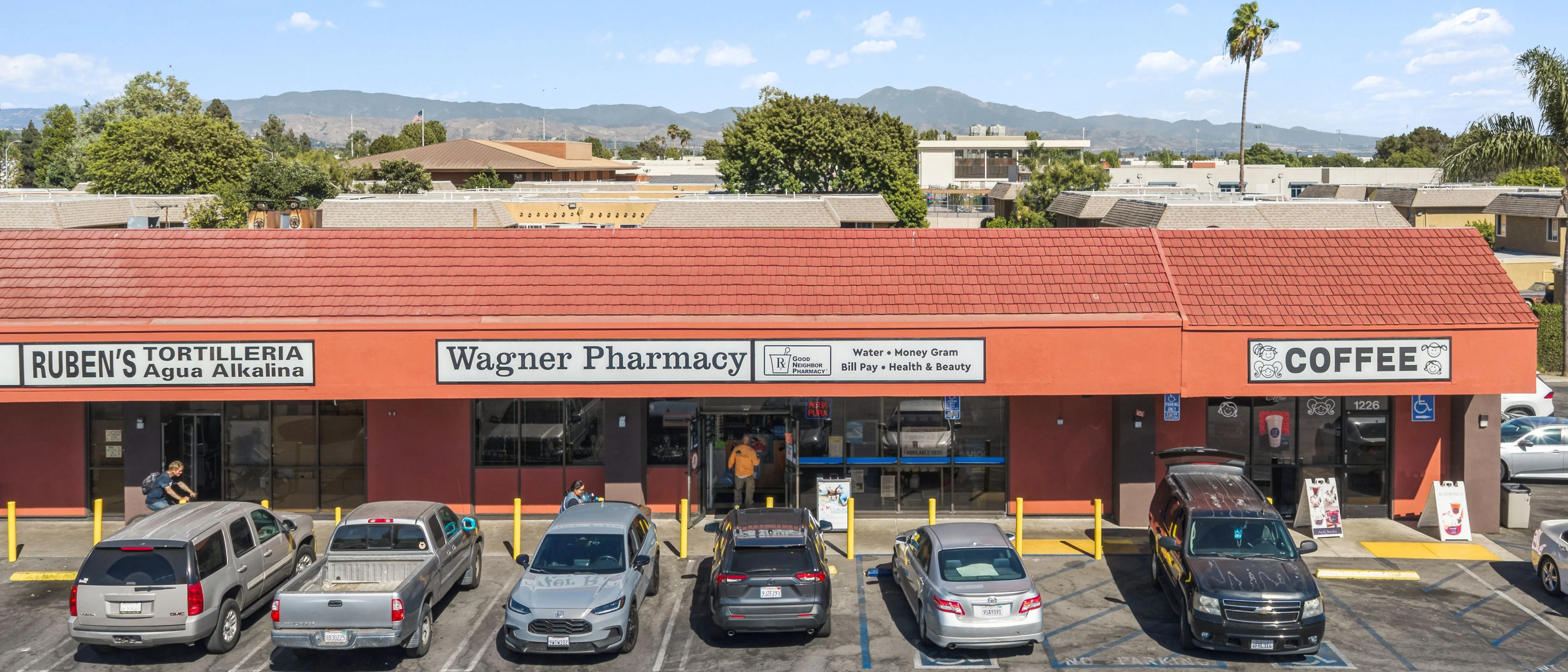 McFadden Shopping Center — Sale in Santa Ana, CA, photo 6 of 8
