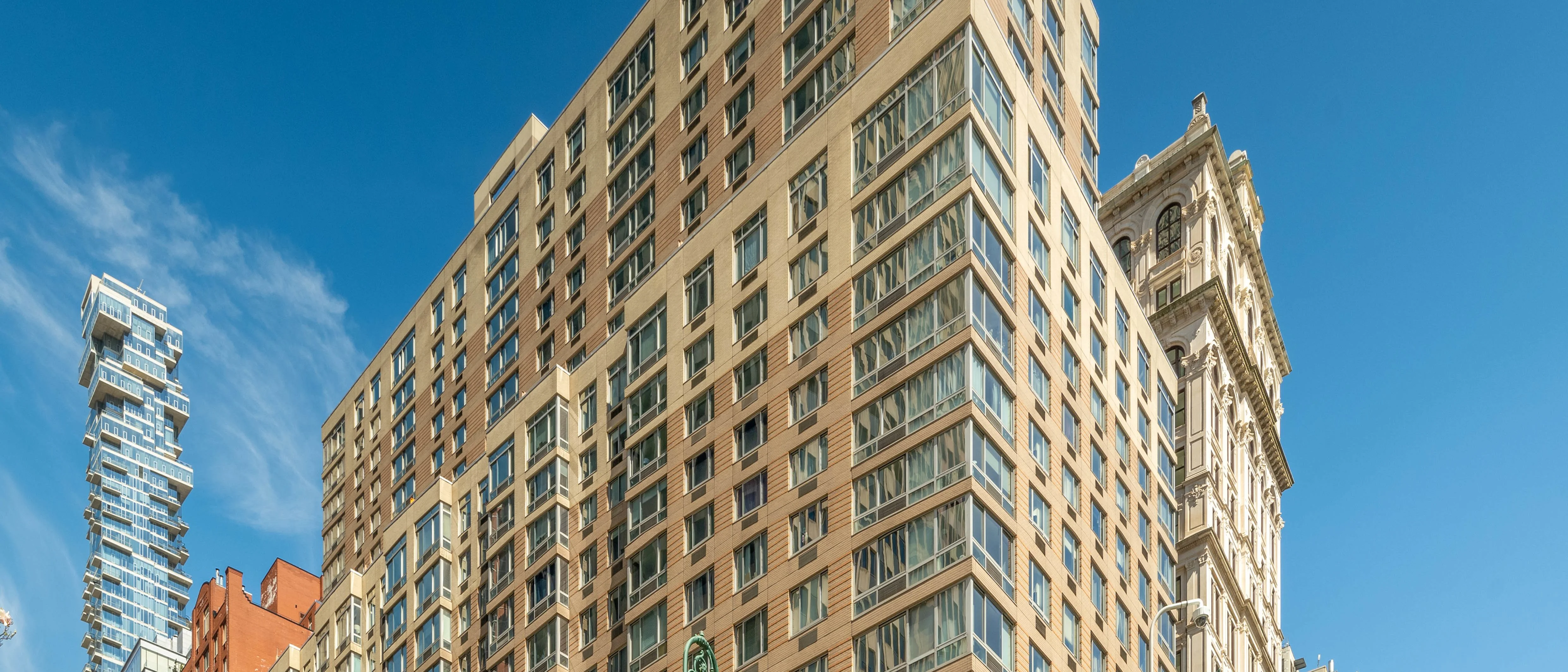 111 Worth — Sale in New York, NY, photo 3 of 8