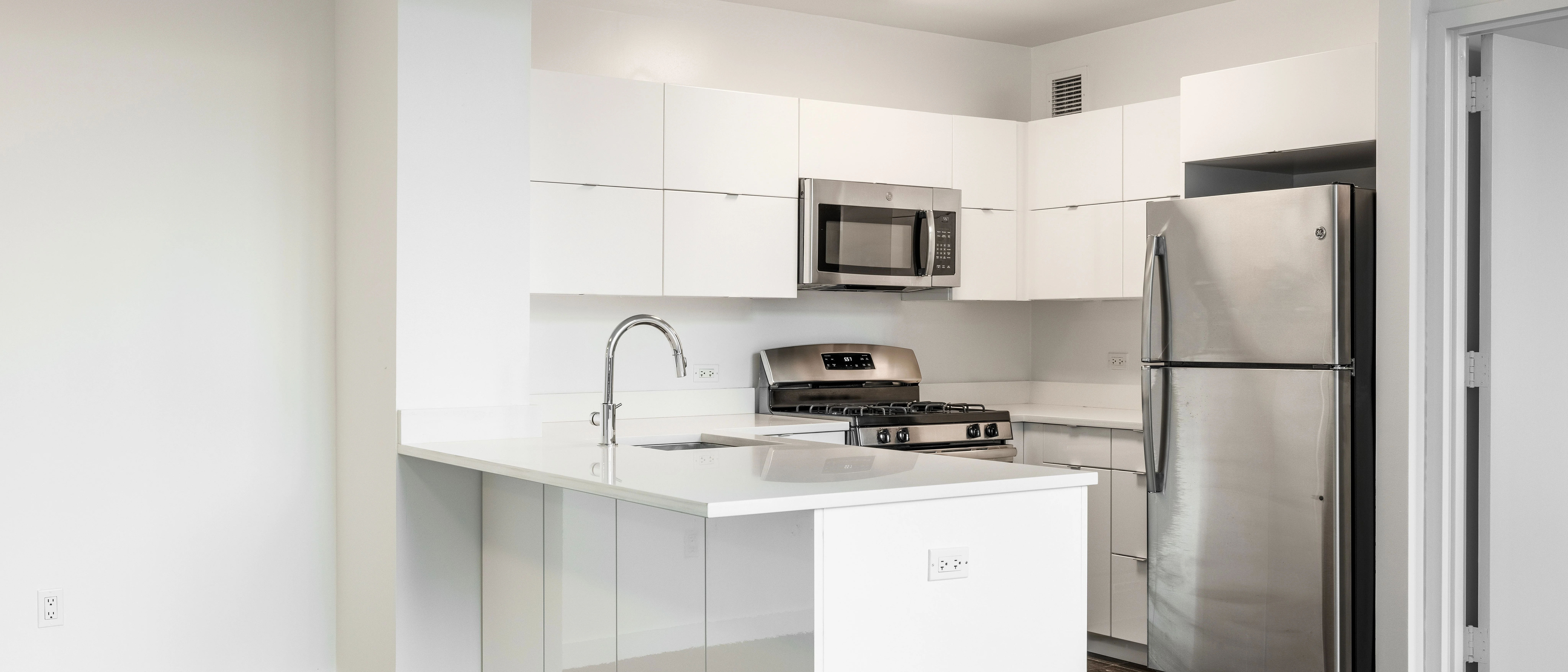 111 Worth — Sale in New York, NY, photo 4 of 8