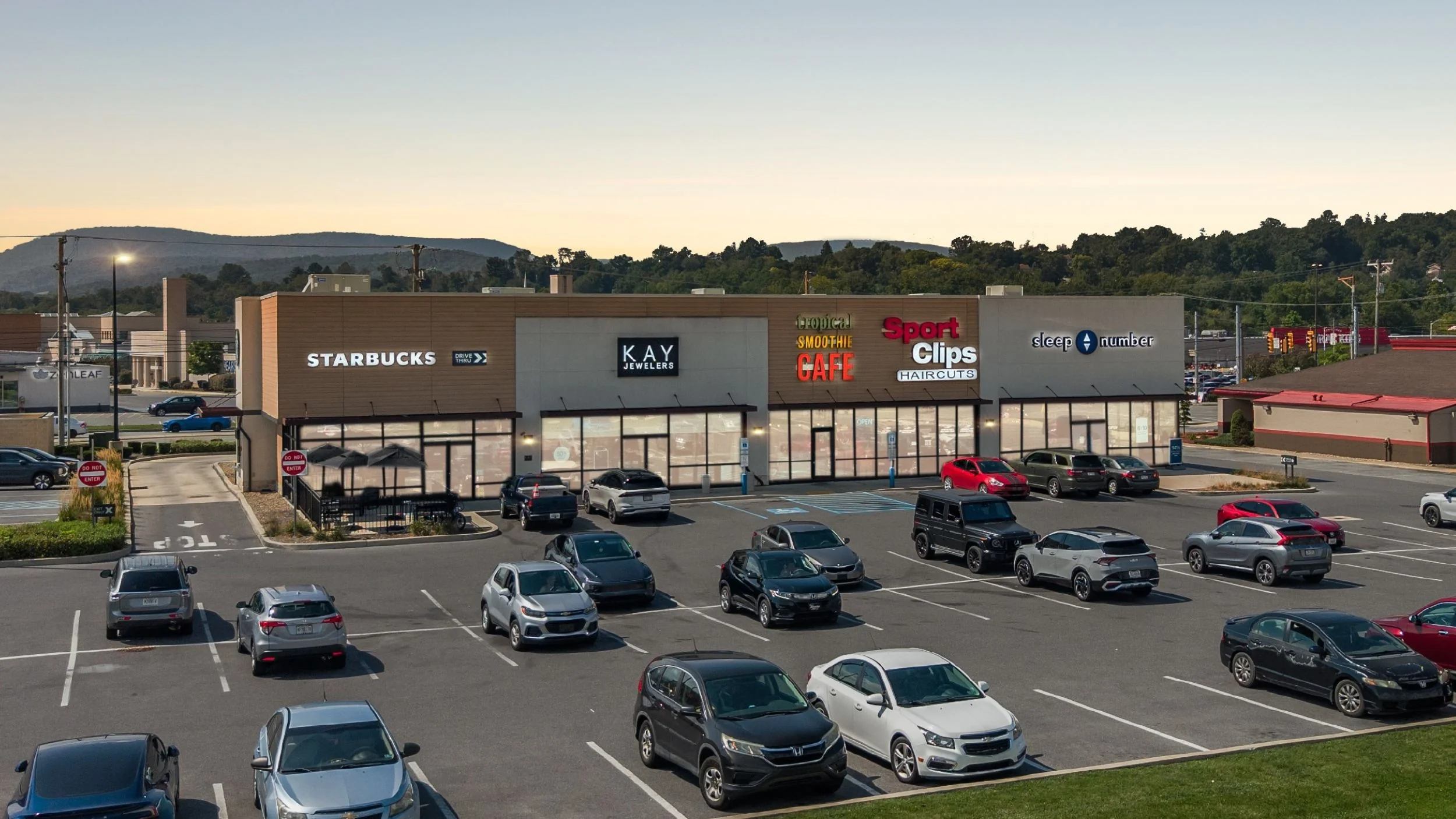 Park Hills Plaza — Sale in Altoona, PA, photo 1 of 7