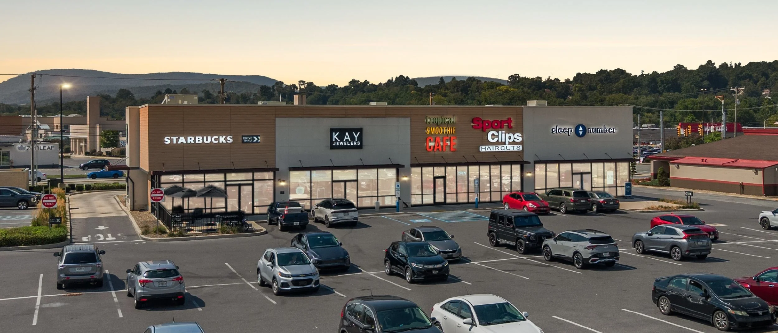 Park Hills Plaza — Sale in Altoona, PA, photo 3 of 7