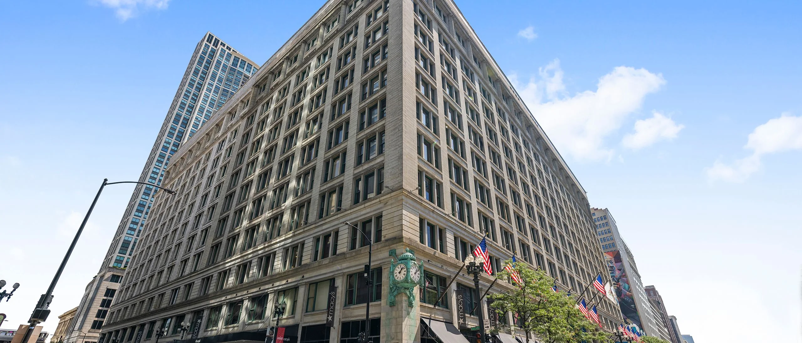 24 East Washington — Sale in Chicago, IL, photo 3 of 8