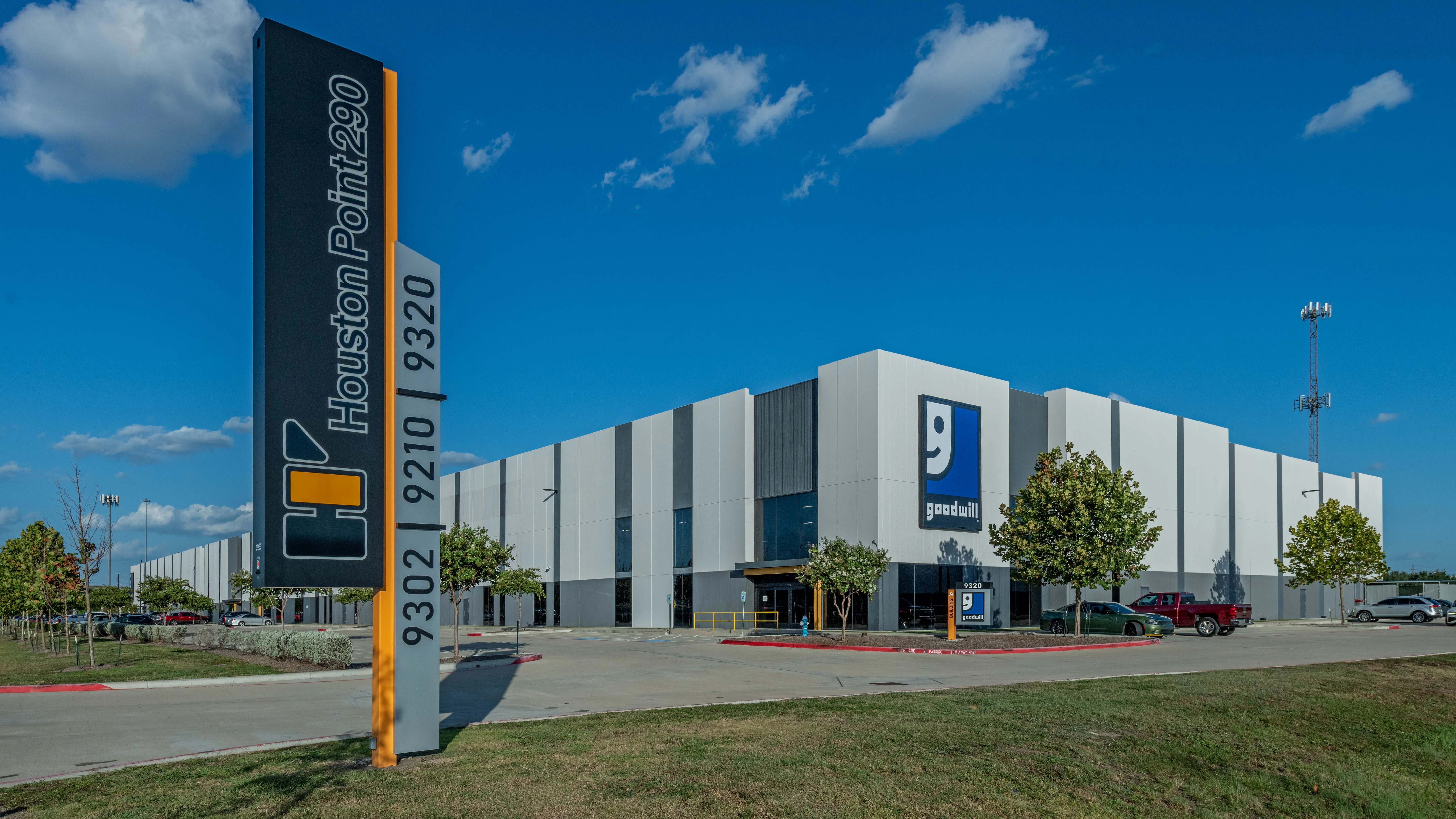 Houston Point 290 — Sale in Houston, TX, photo 1 of 8