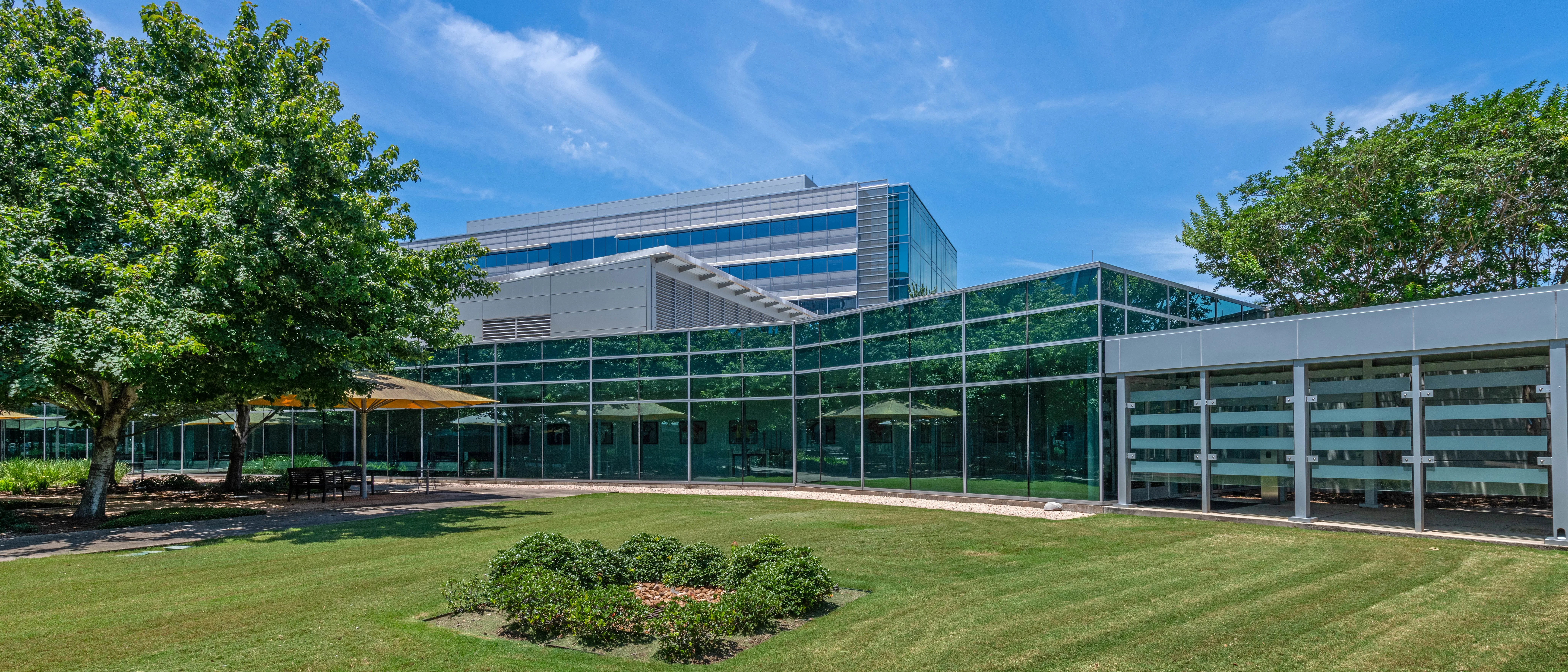 Shell USA HQ Campus — Sale in Houston, TX, photo 6 of 8