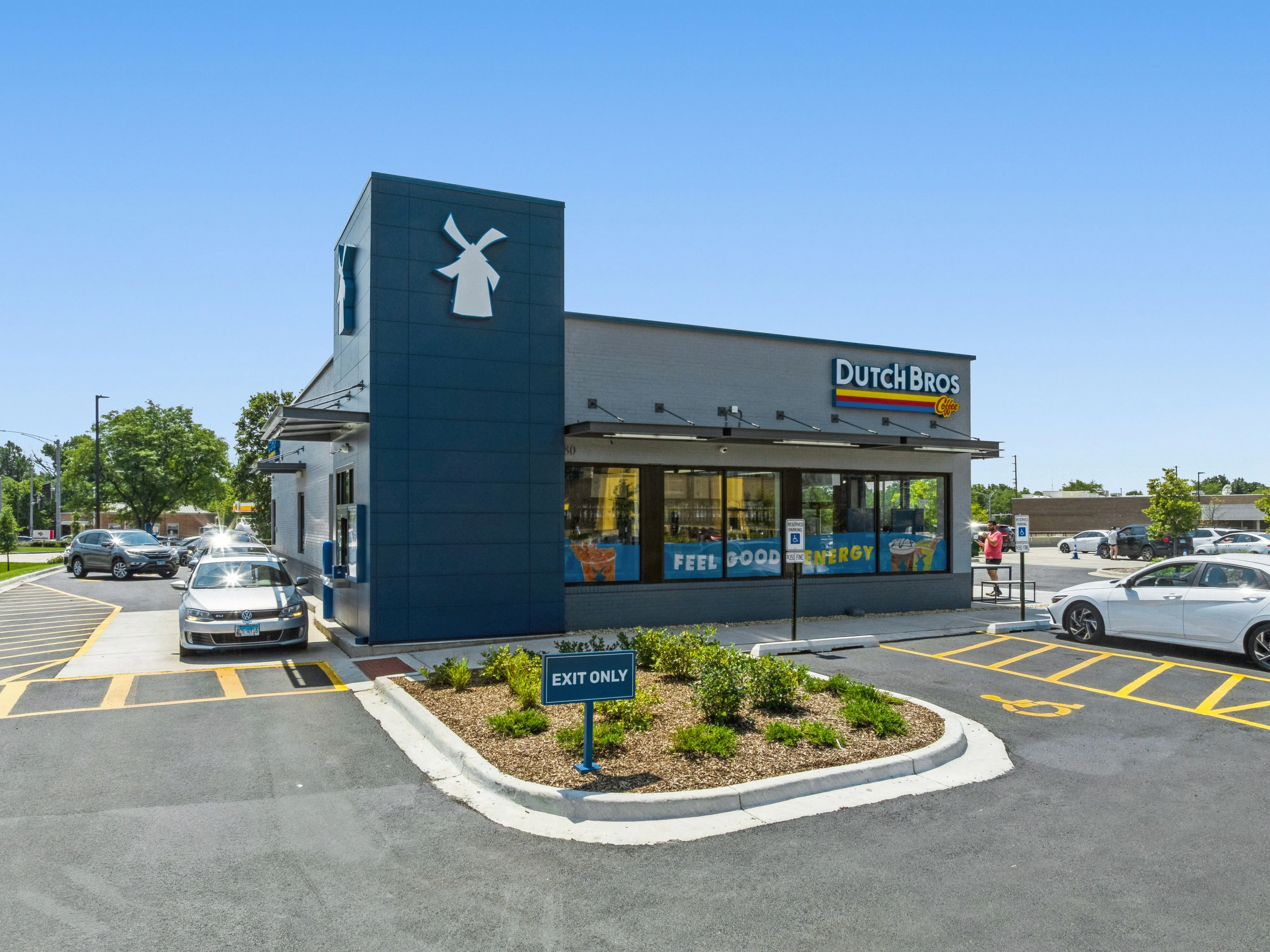 Dutch Bros - Buffalo Grove, IL — Sale in Buffalo Grove, IL, photo 2 of 8