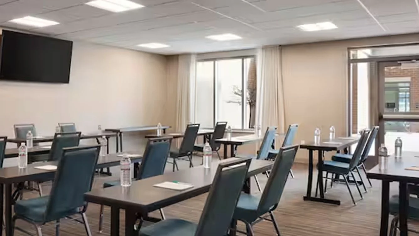 Carrier Circle Syracuse Hilton Portfolio — Sale in East Syracuse, NY, photo 4 of 8
