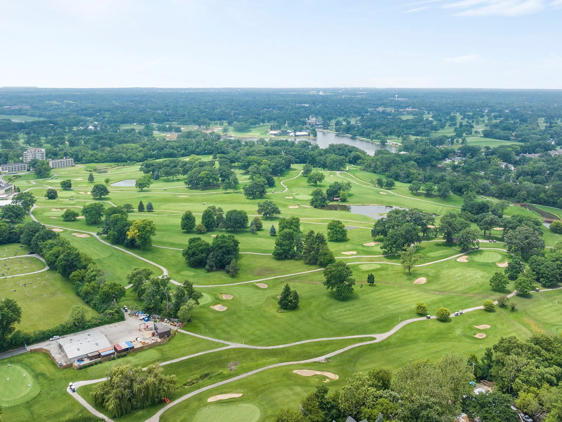 Eaglewood Golf Course — Sale in Itasca, IL, photo 2 of 8