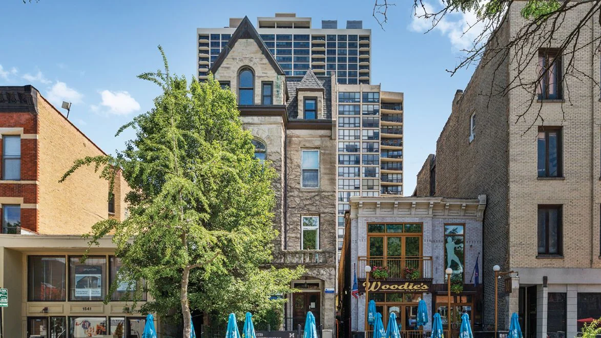 1539 North Wells Street — Sale in Chicago, IL, photo 1 of 8