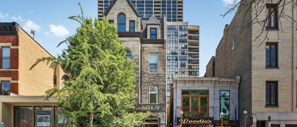 1539 North Wells Street — Sale in Chicago, IL, photo 3 of 8