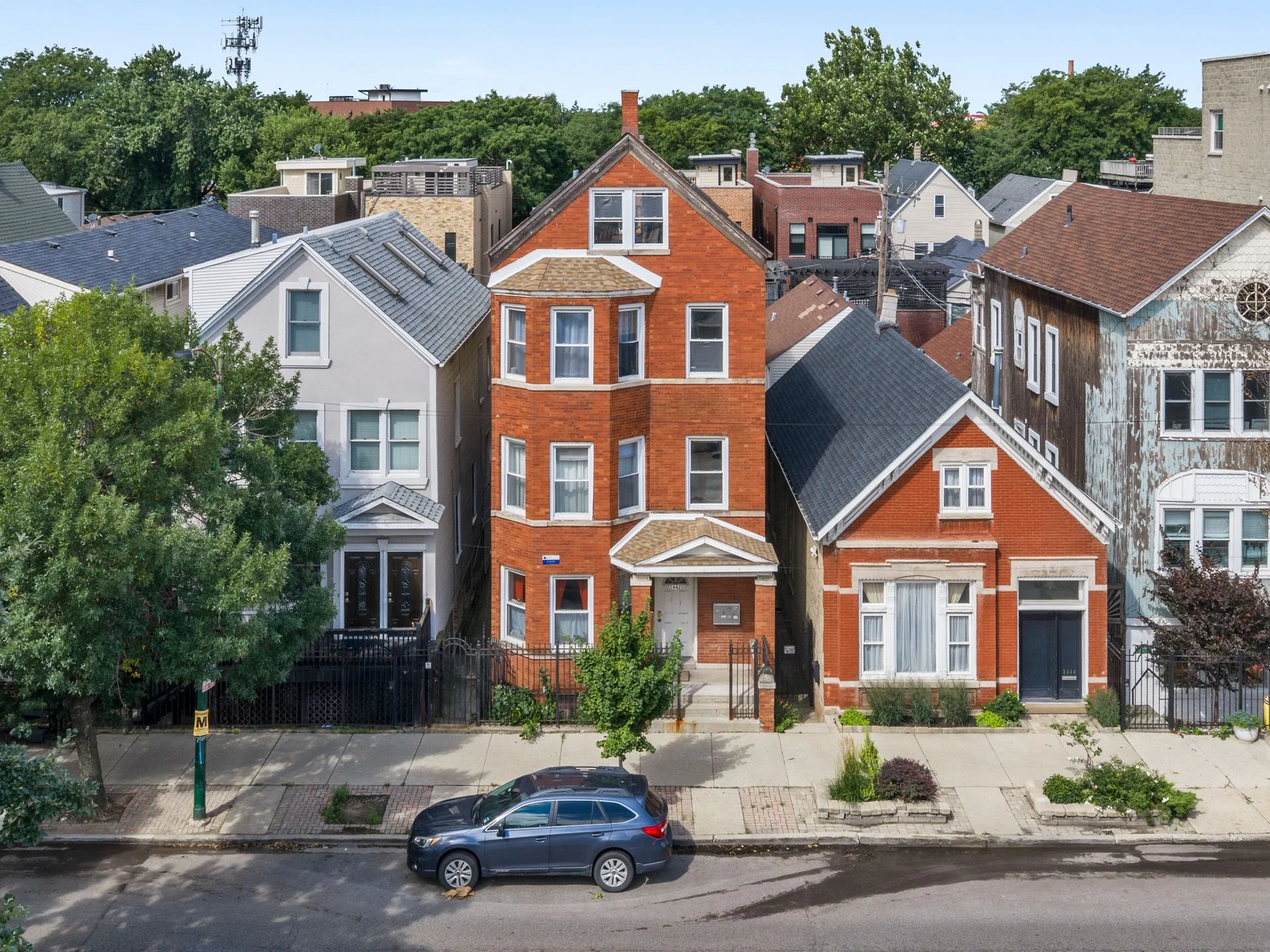 2442 N Ashland Avenue — Sale in Chicago, IL, photo 2 of 8