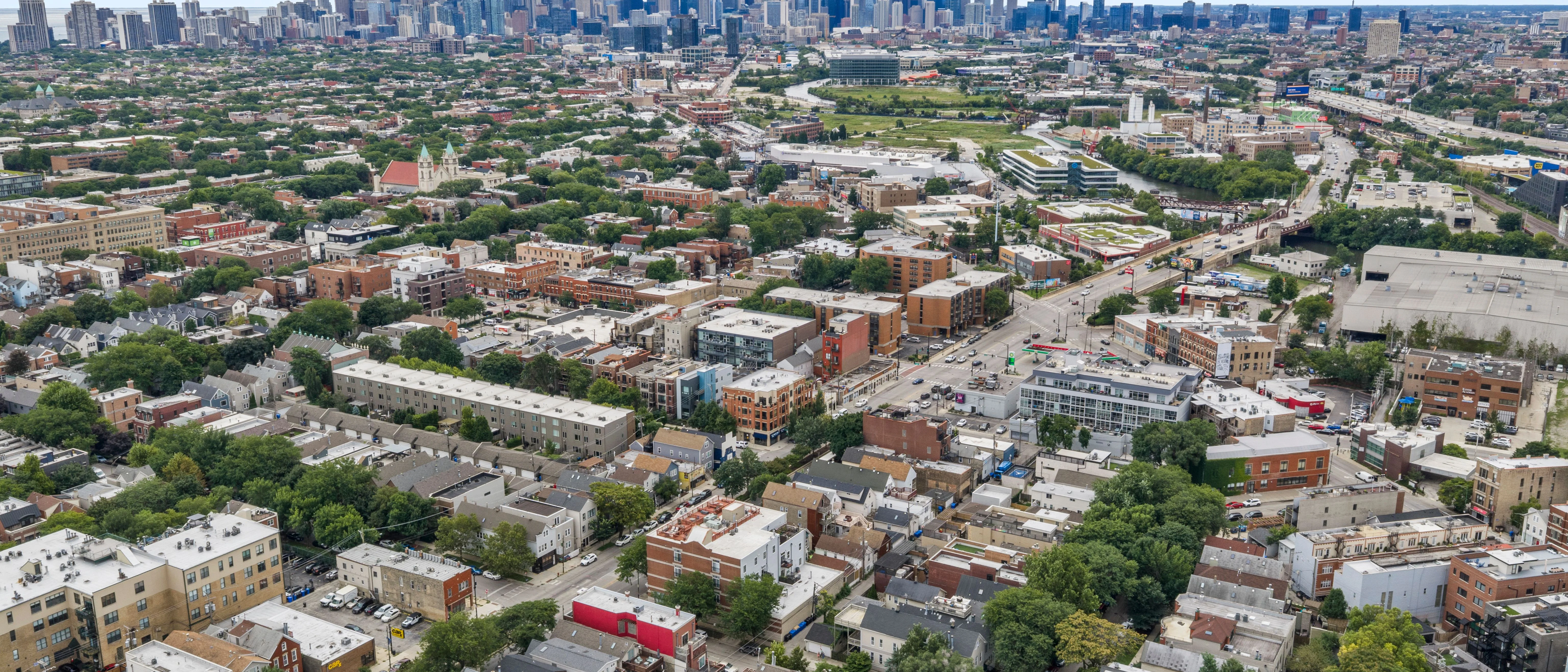 2442 N Ashland Avenue — Sale in Chicago, IL, photo 7 of 8