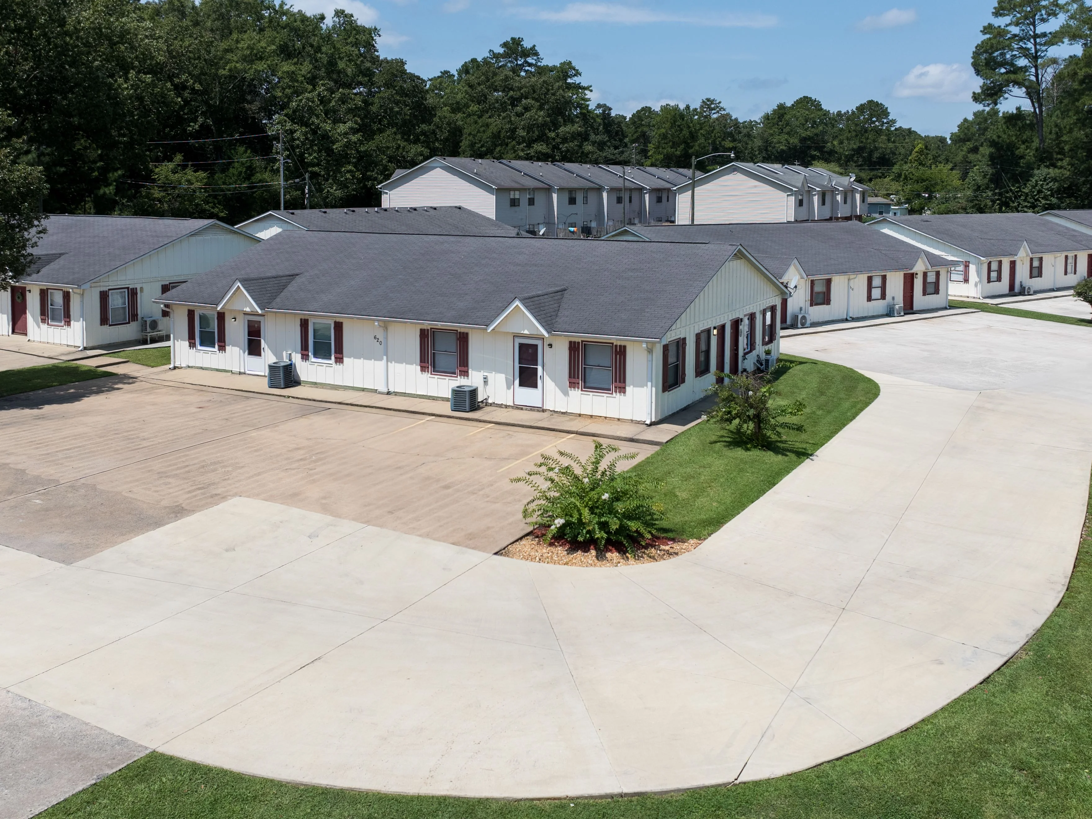 Willow Way — Sale in Rome, GA, photo 2 of 8