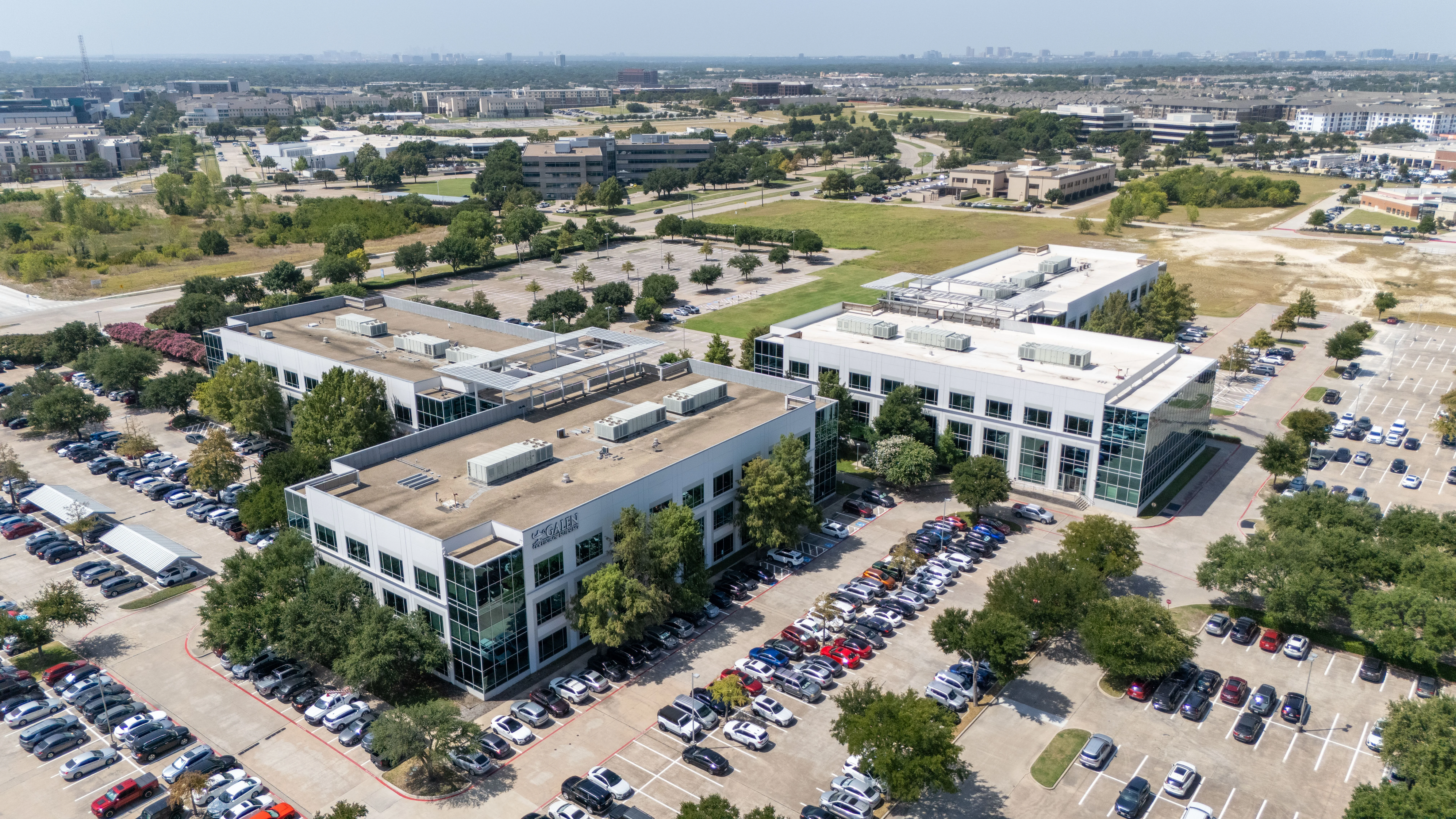 Greenhill Towers — Sale in Addison, TX, photo 7 of 8