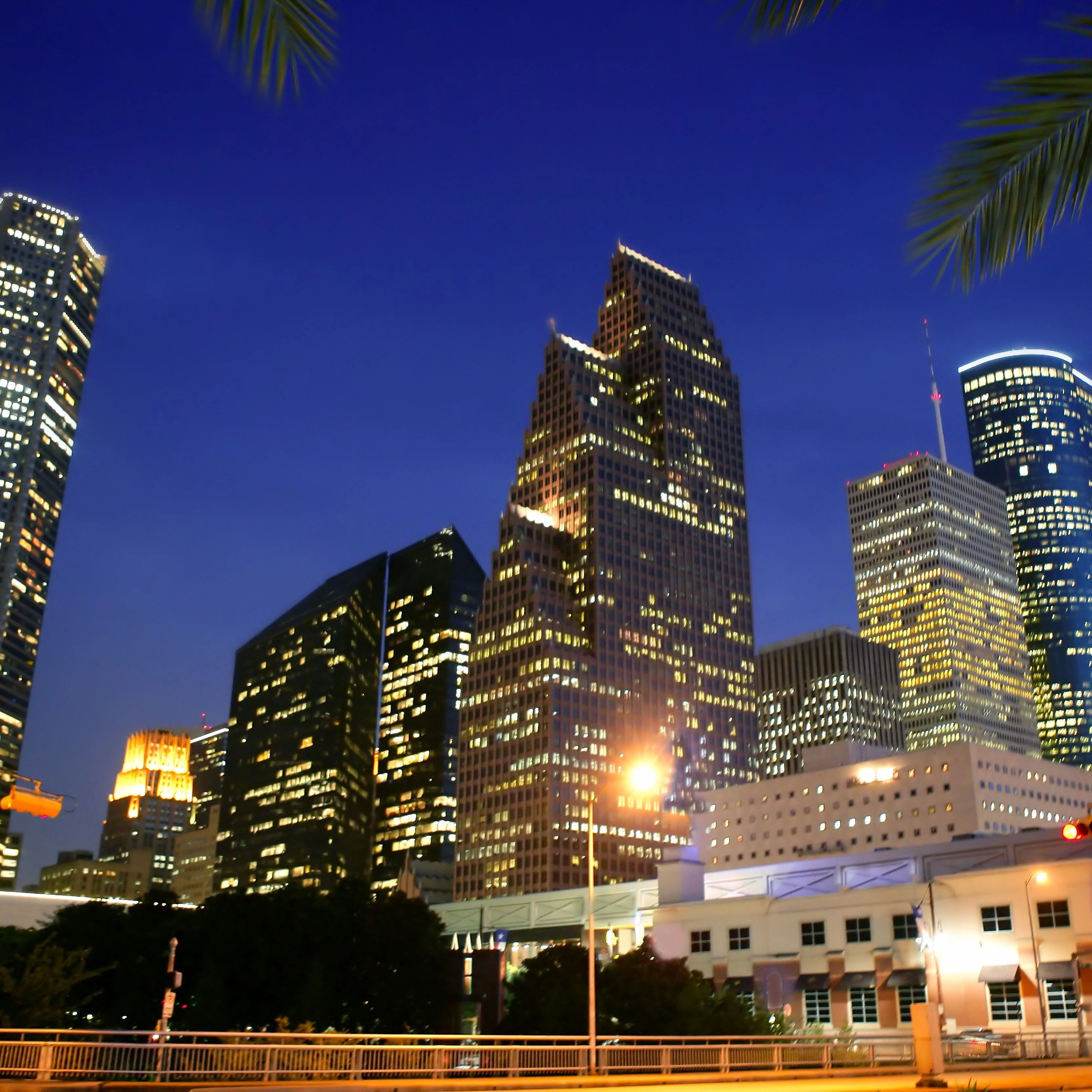 $13.1 Million Performing Medical Office Loan |… — Sale in Houston, TX, photo 1 of 5