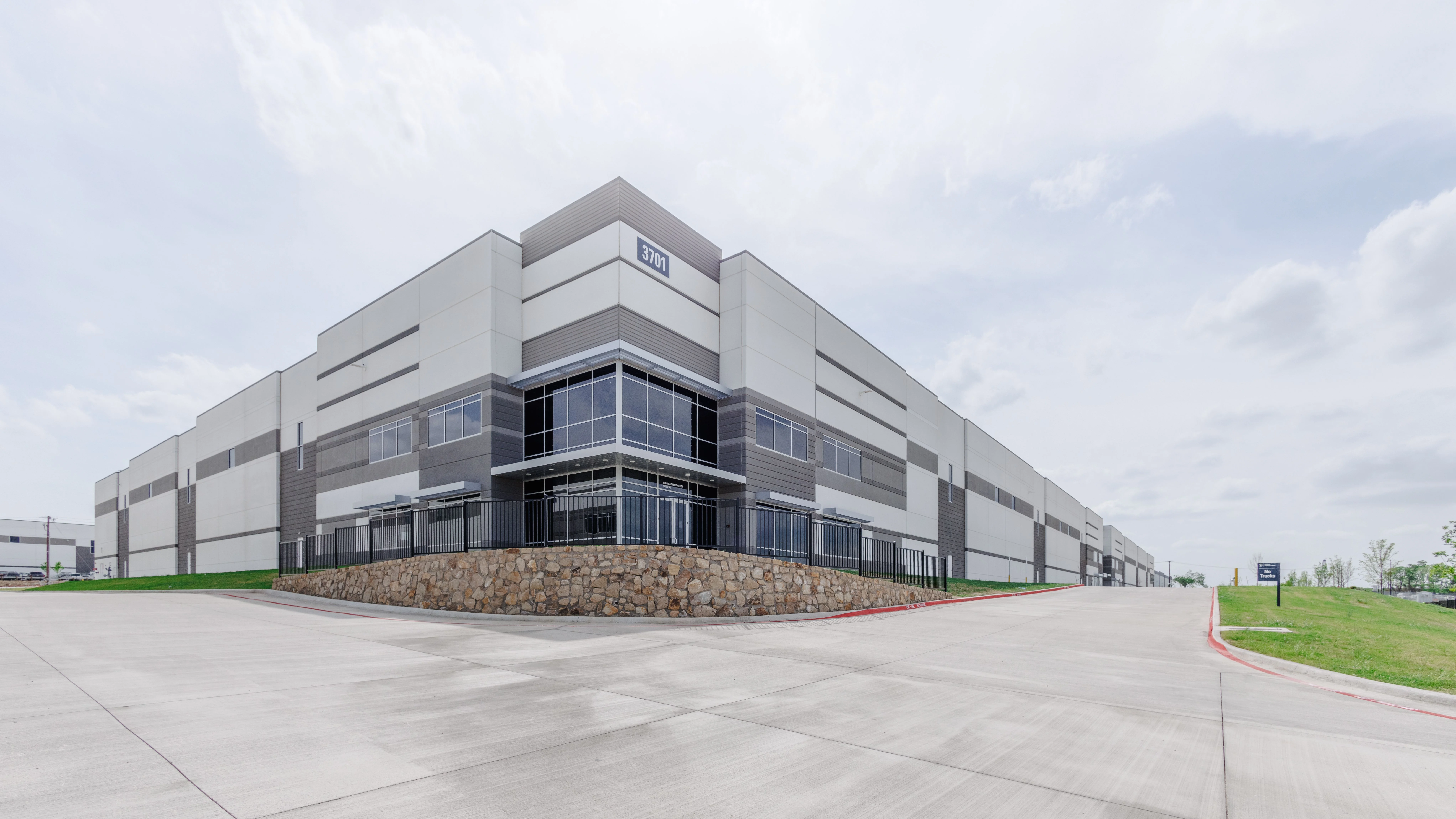 Ironhead Commerce Center Building 1 — Sale in Northlake, TX, photo 1 of 8