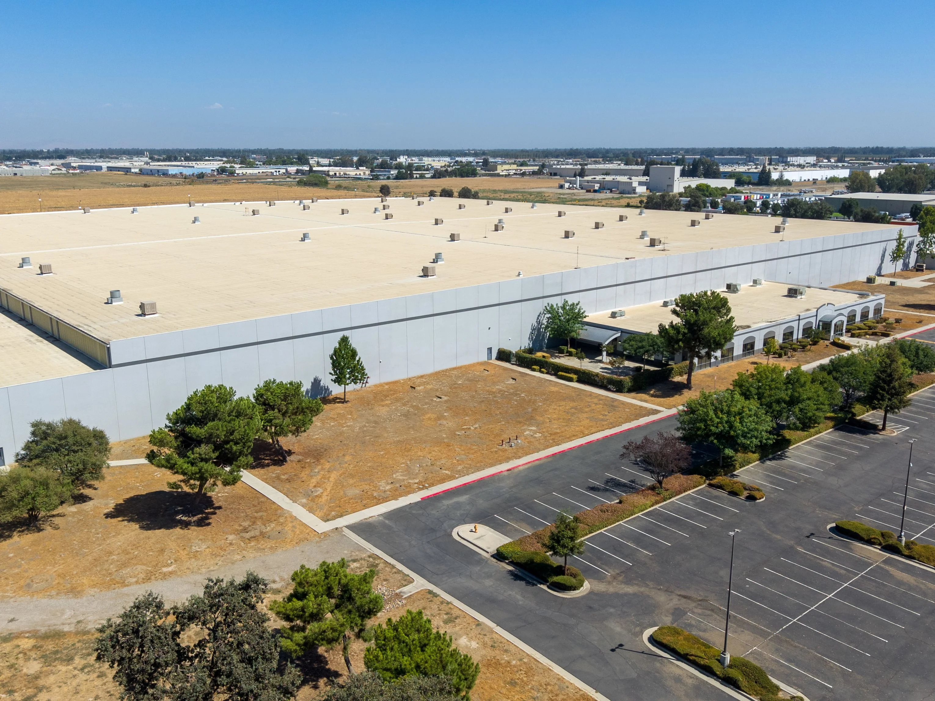 2500 N Plaza Drive (Visalia, CA) — Sale in Visalia, CA, photo 2 of 8