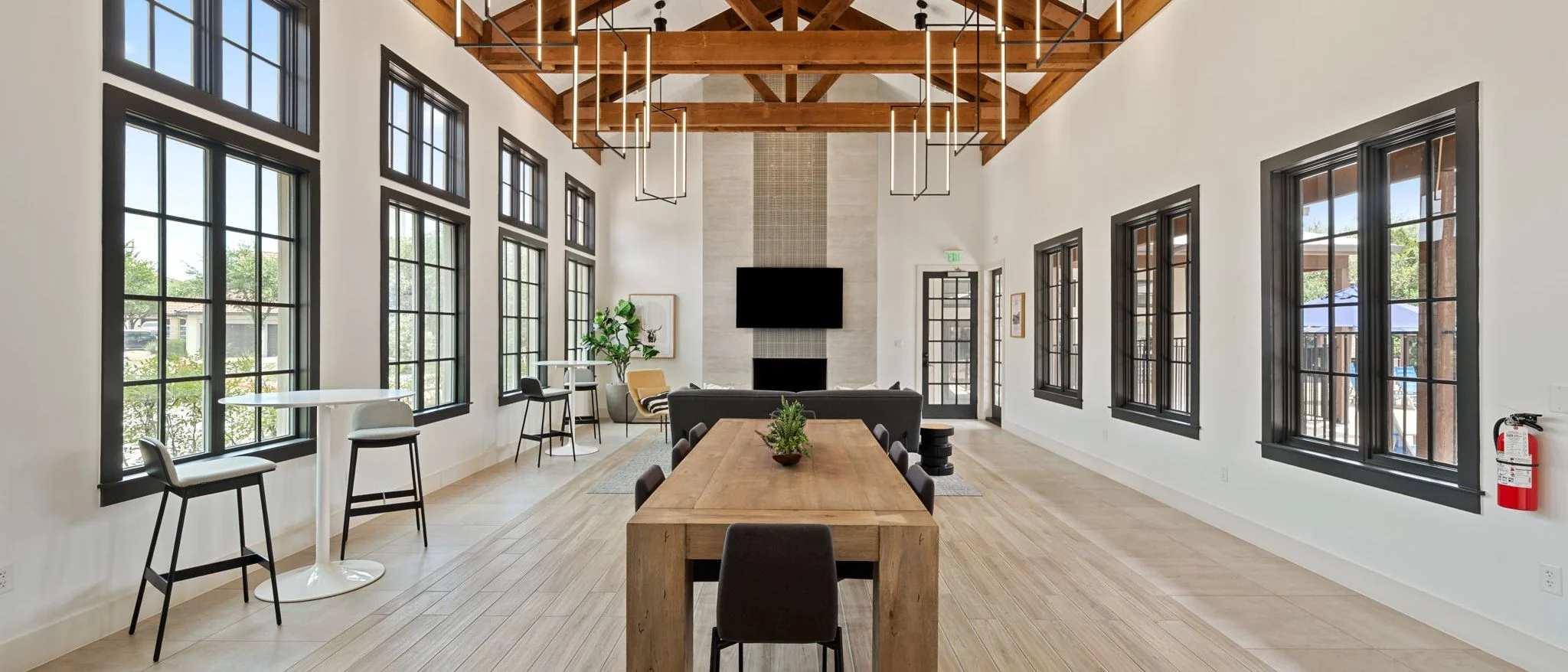 Barton Creek Villas — Sale in Austin, TX, photo 4 of 8