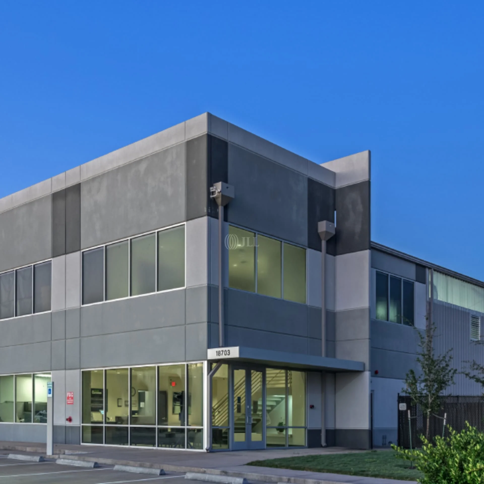18703 Intercontinental Crossing Dr — Lease in Houston, TX, photo 2 of 4