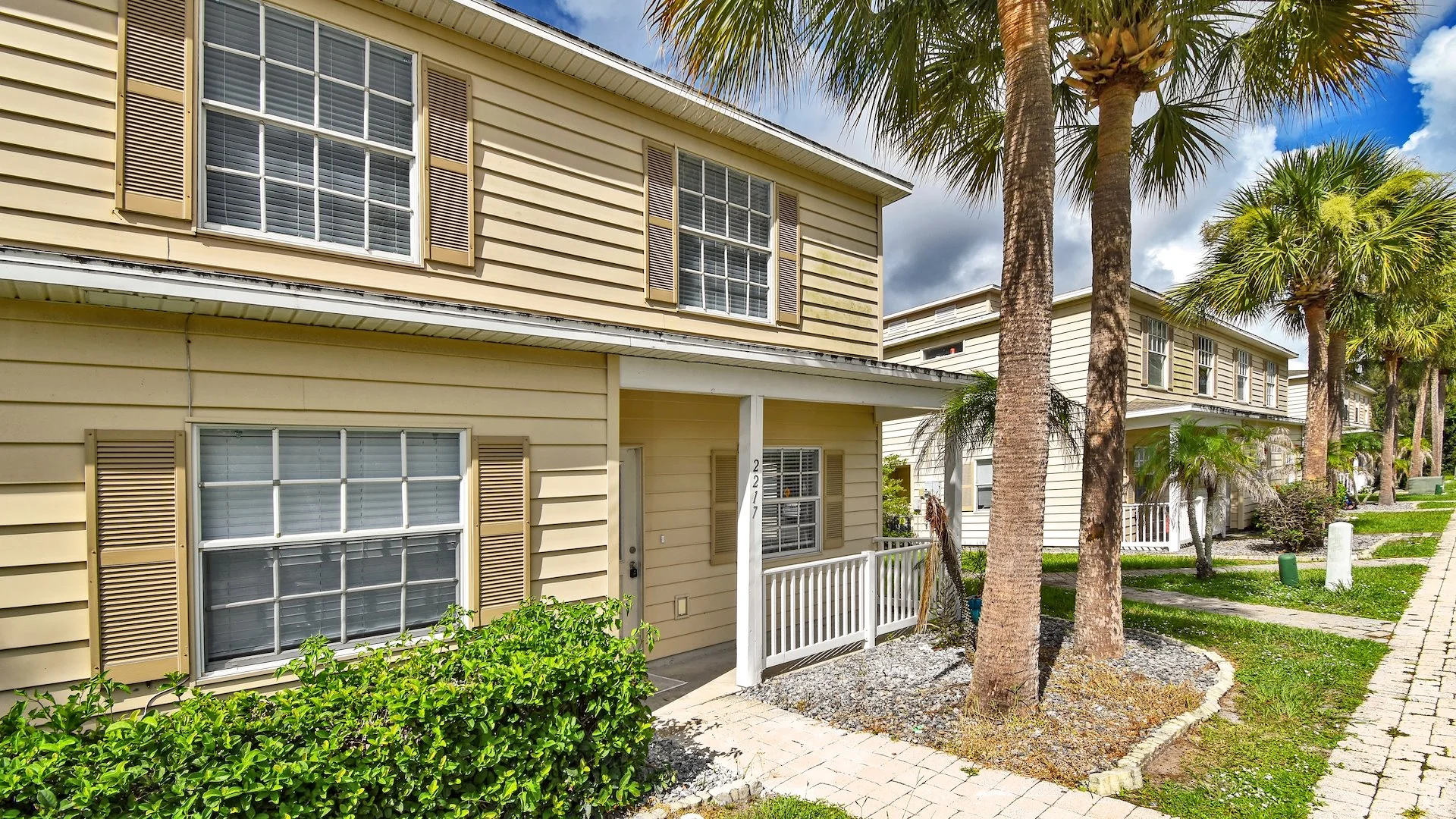 Royal Villas Townhomes — Sale in Titusville, FL, photo 1 of 6